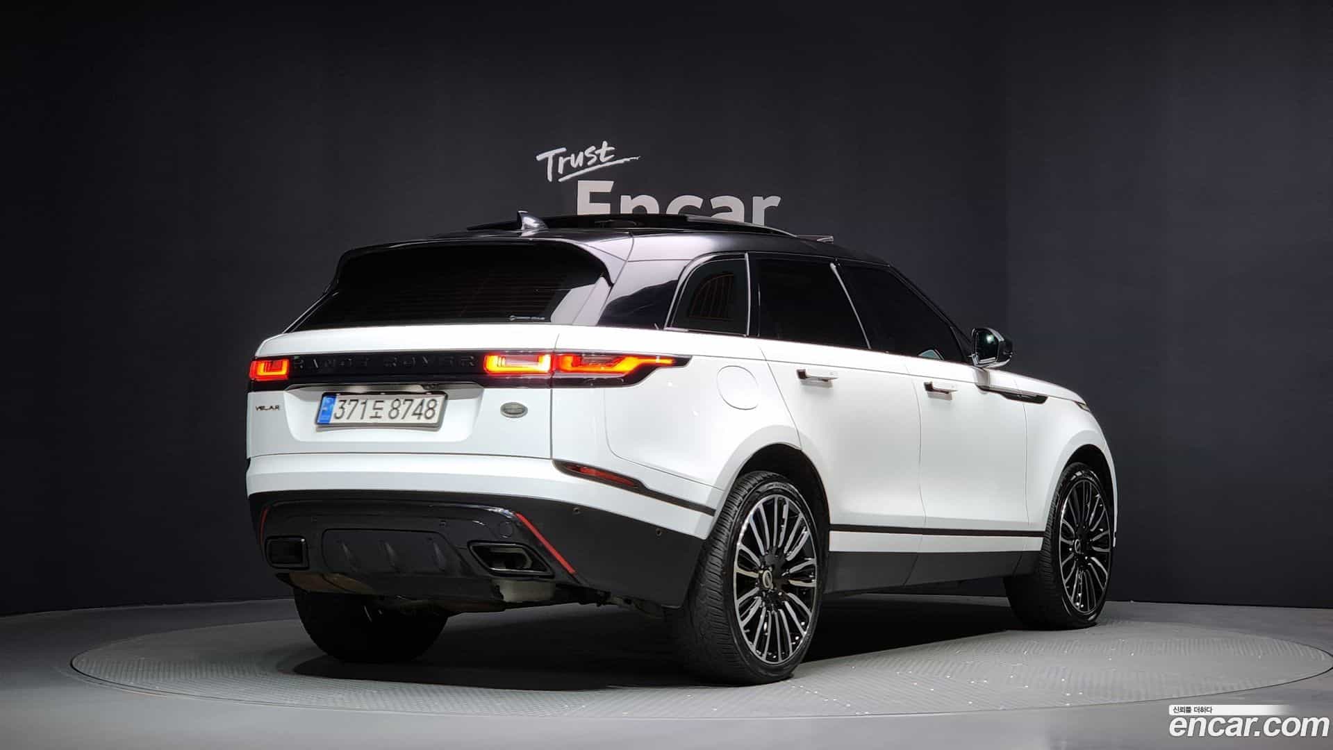 Range Rover Velar Land Rover 2018.3-OUTER-002