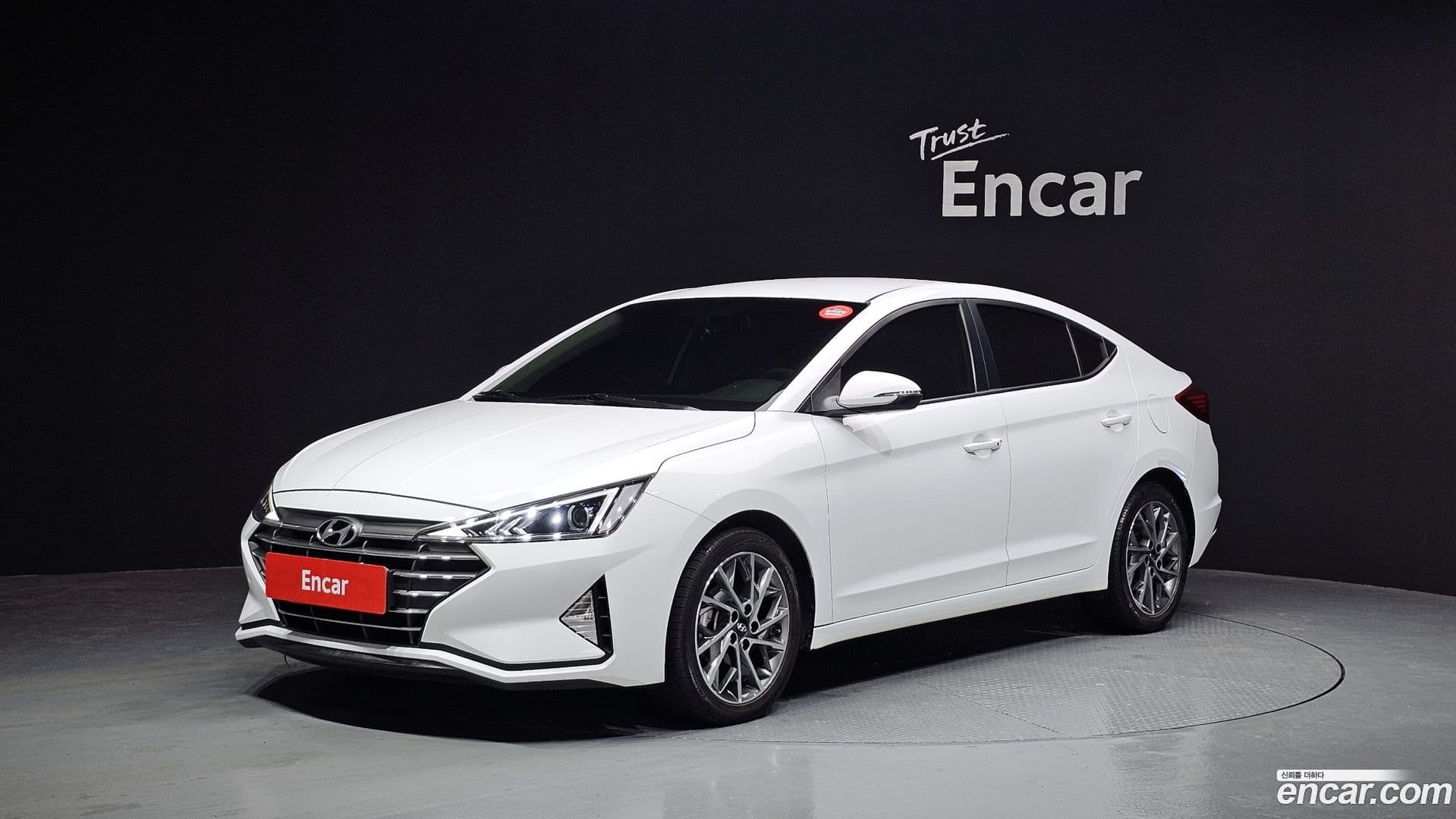 Main__Slider__Photo:AVANTE Hyundai 2020.3-0