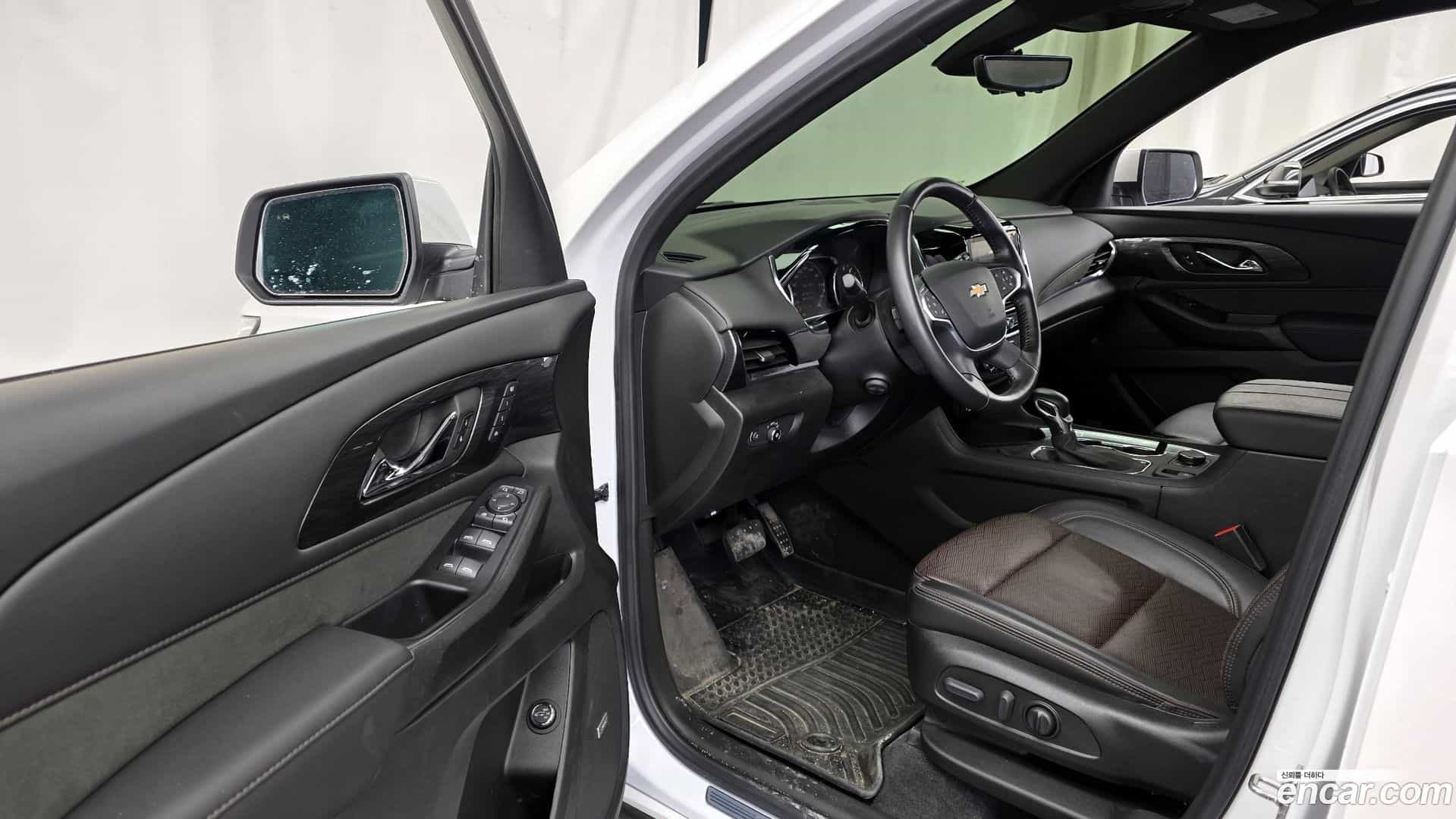 Traverse Chevrolet 2022.6-INNER-010