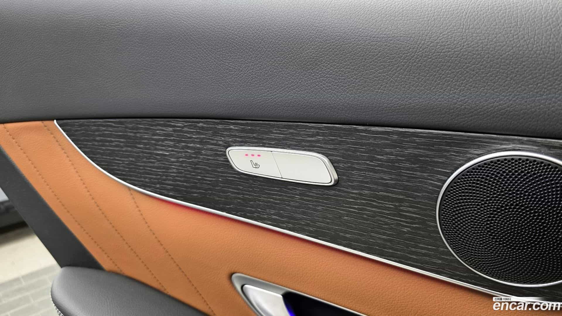 GLC-Class Mercedes-Benz 2021.8-OPTION-023