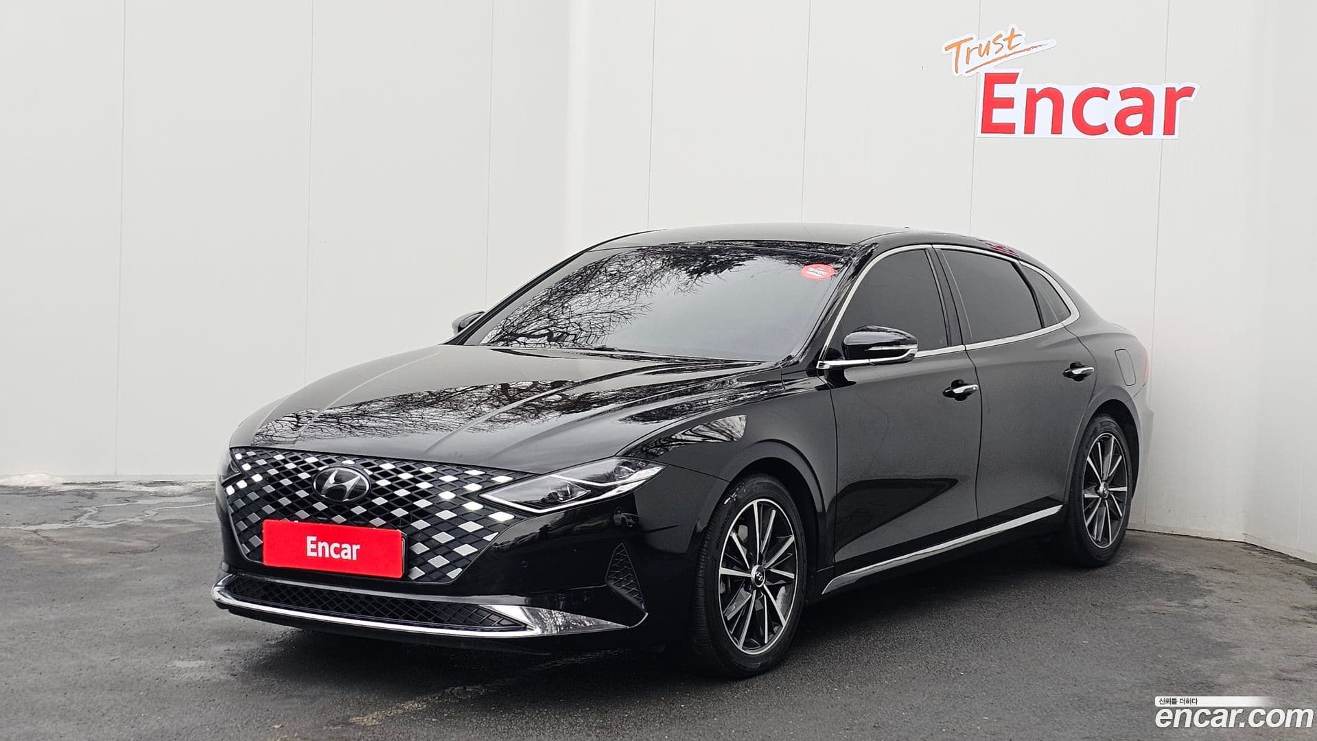 Main__Slider__Photo:Grandeur Hyundai 2019.11-0