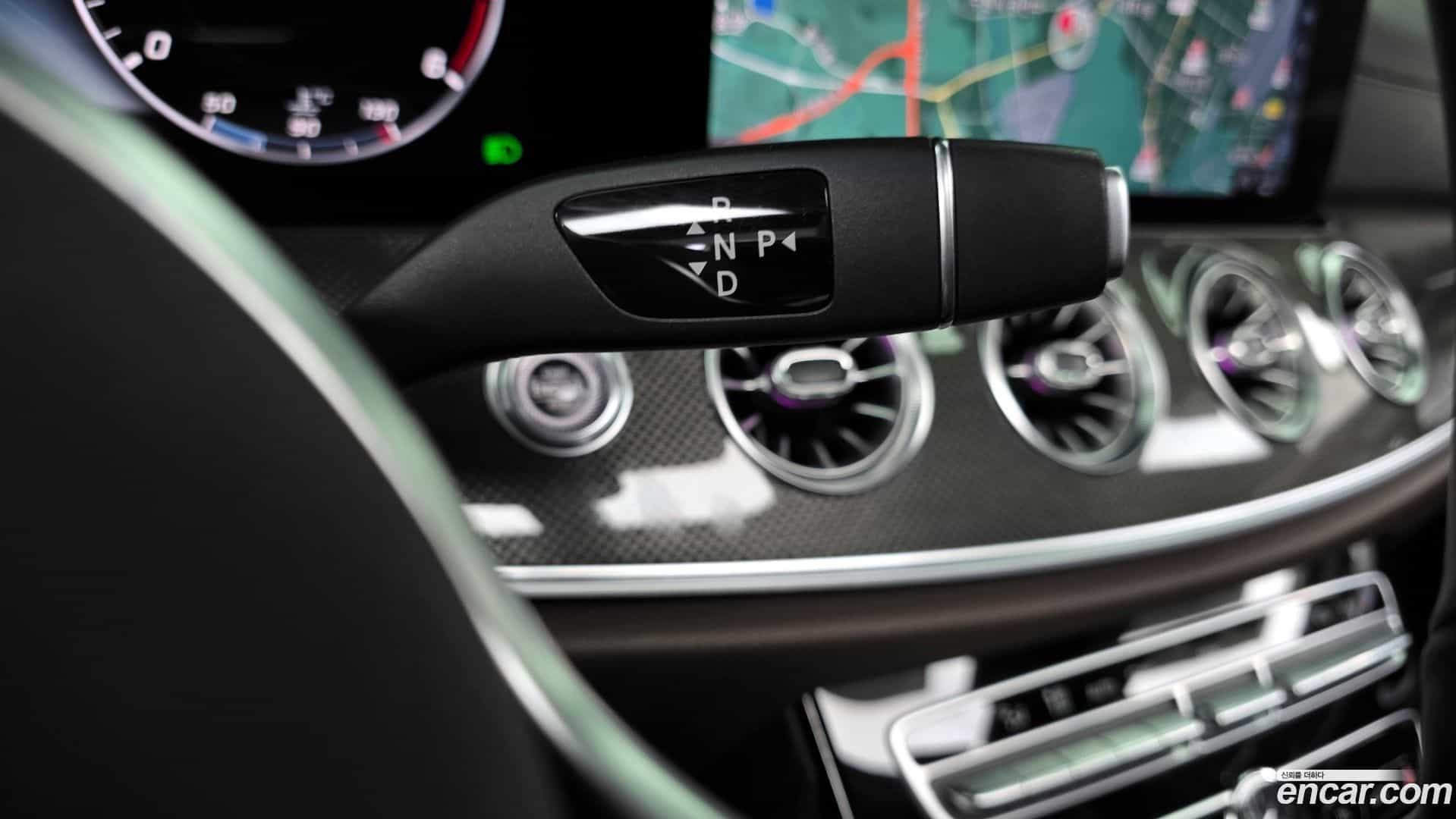 CLS-Class Mercedes-Benz 2019.11-INNER-009