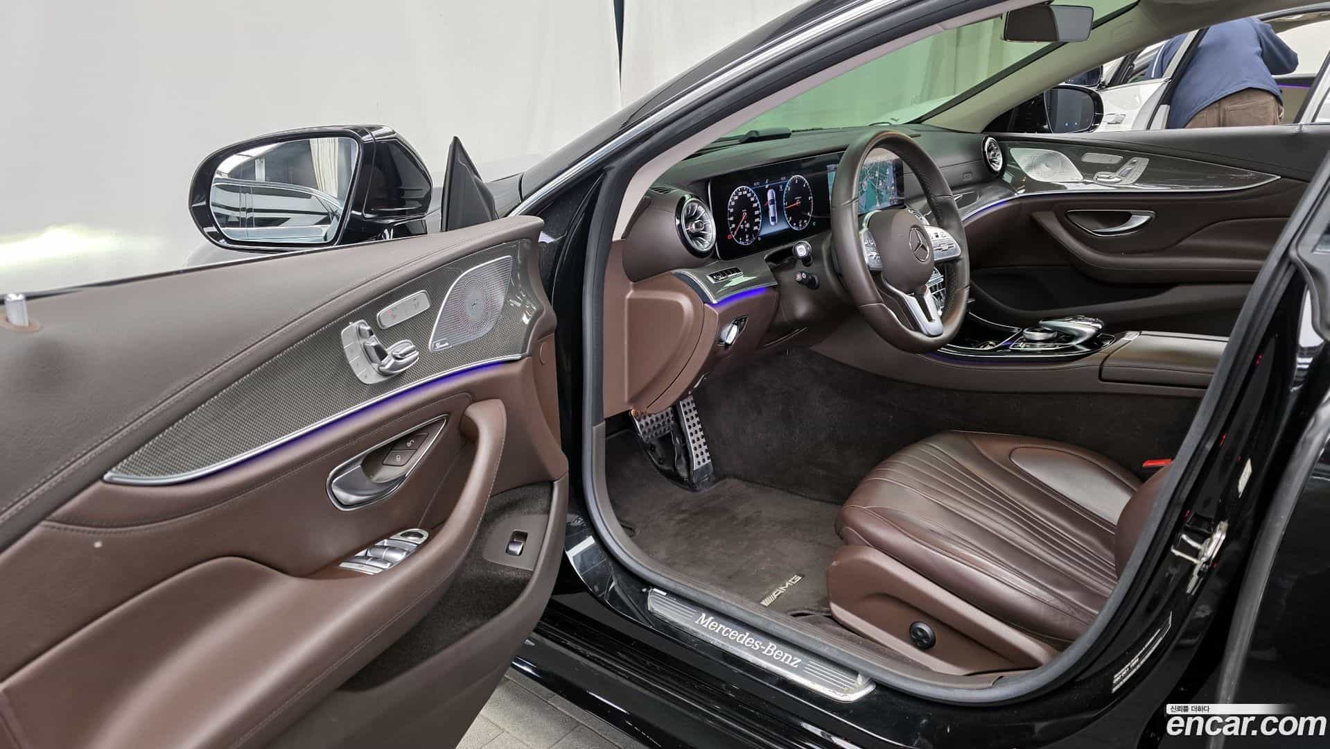 CLS-Class Mercedes-Benz 2019.11-INNER-010