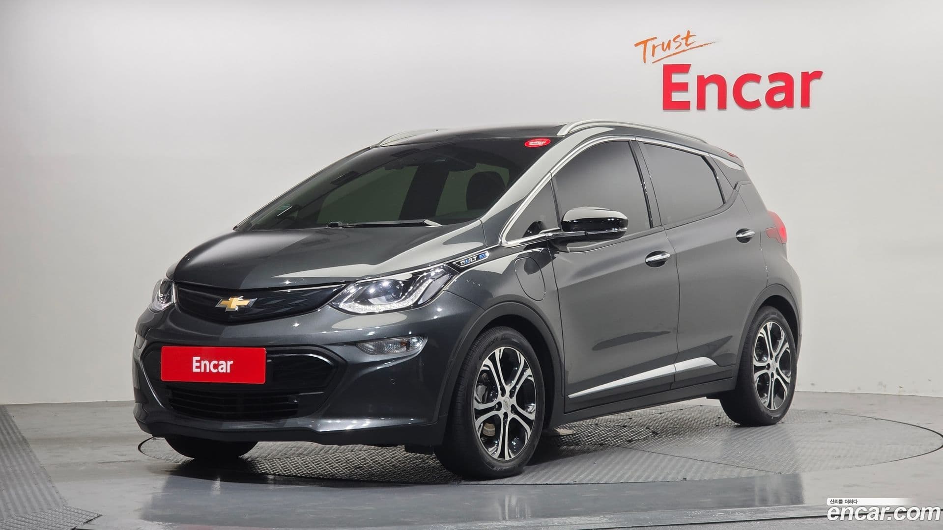Main__Slider__Photo:Bolt EV Chevrolet 2019.11-0