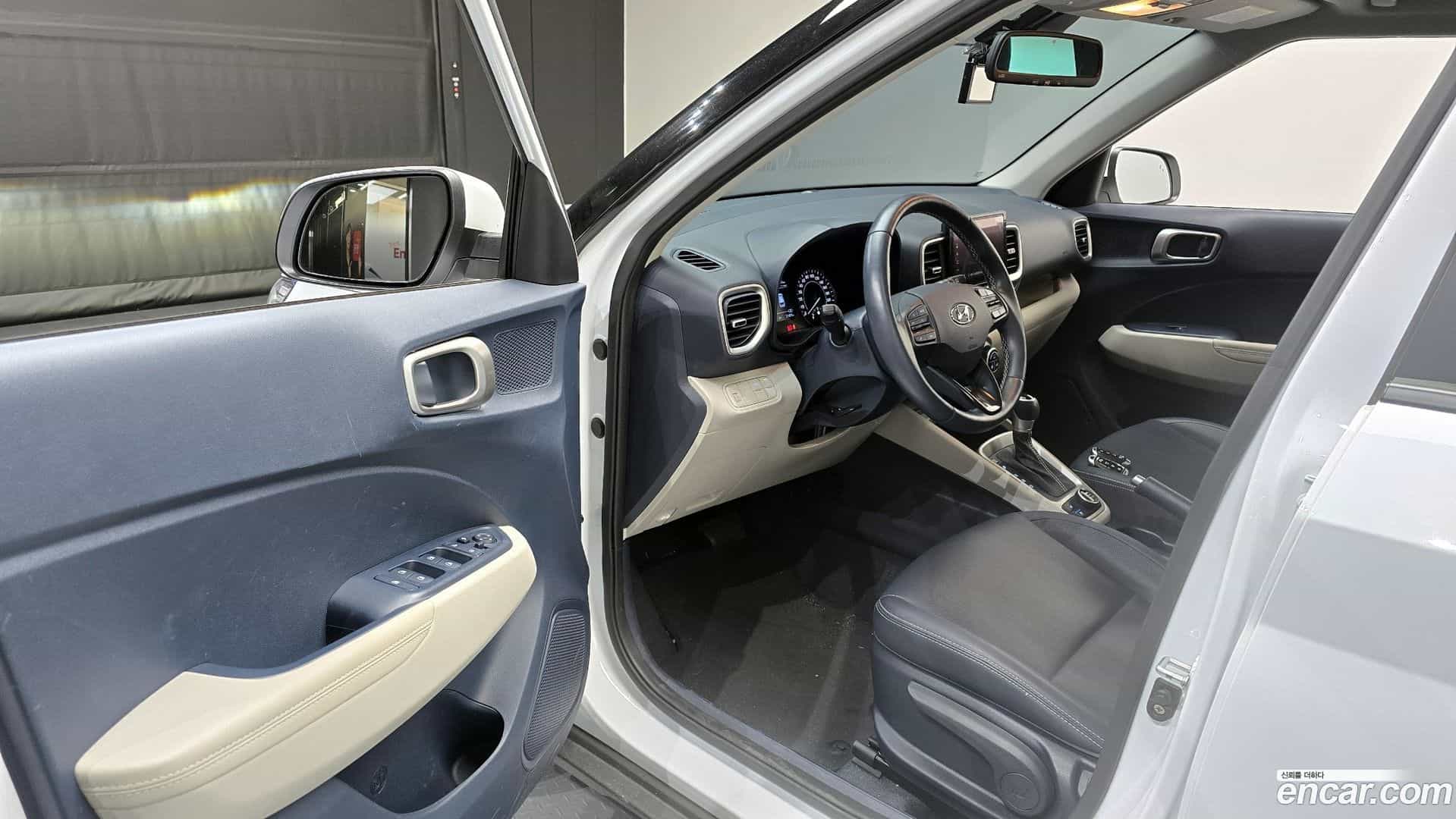 Venue Hyundai 2021.8-OPTION-015