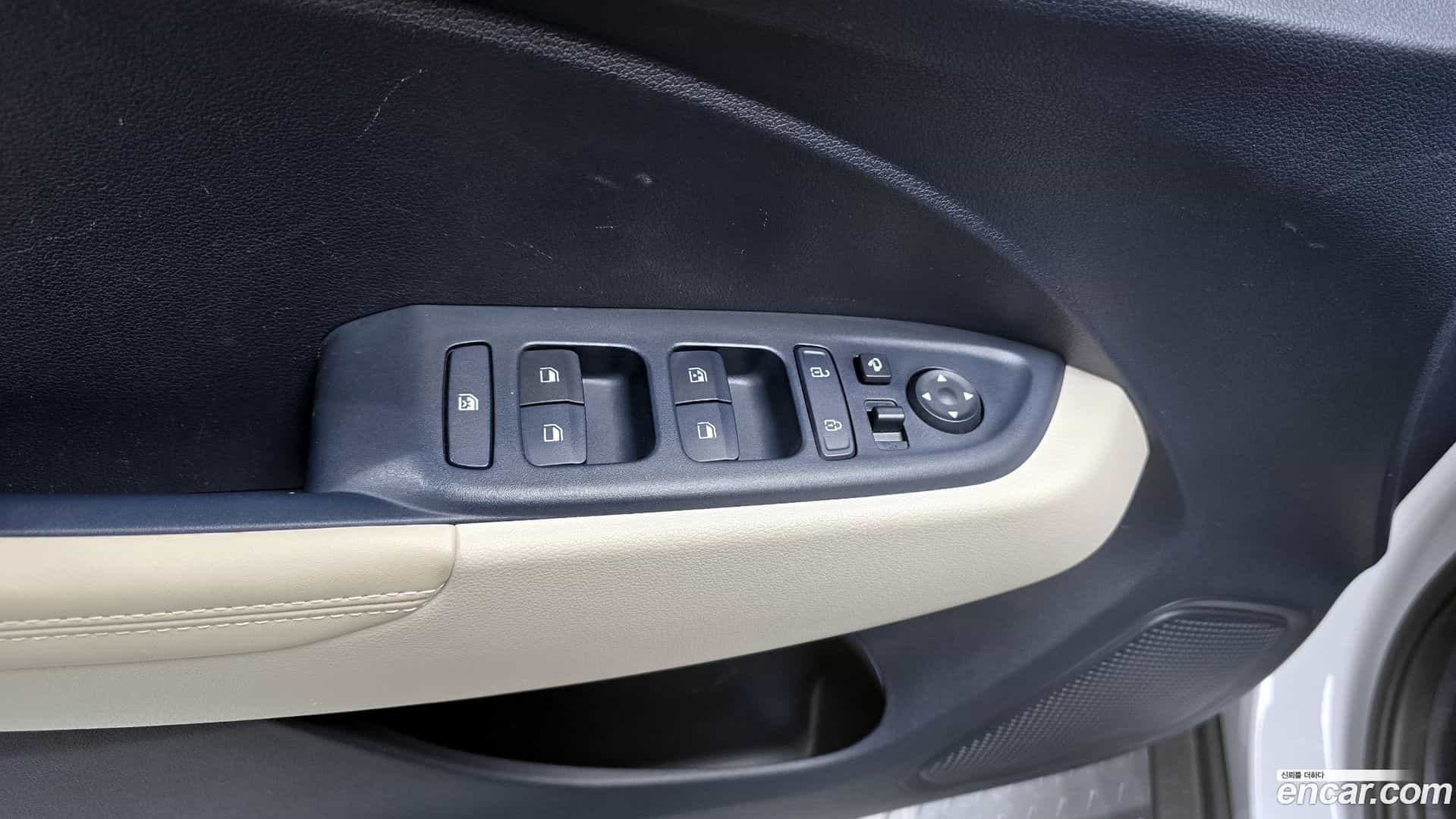 Venue Hyundai 2021.8-OPTION-021