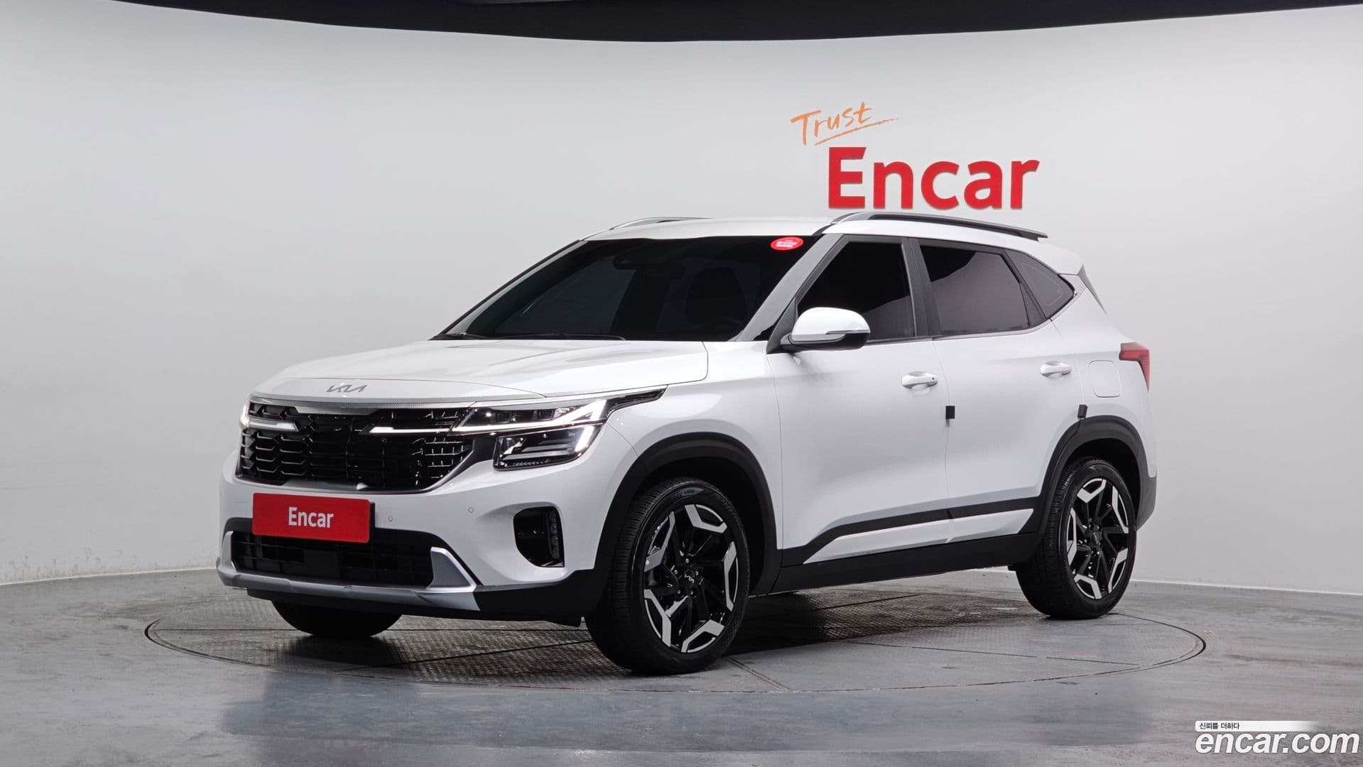 Main__Slider__Photo:Seltos Kia 2023.9-0