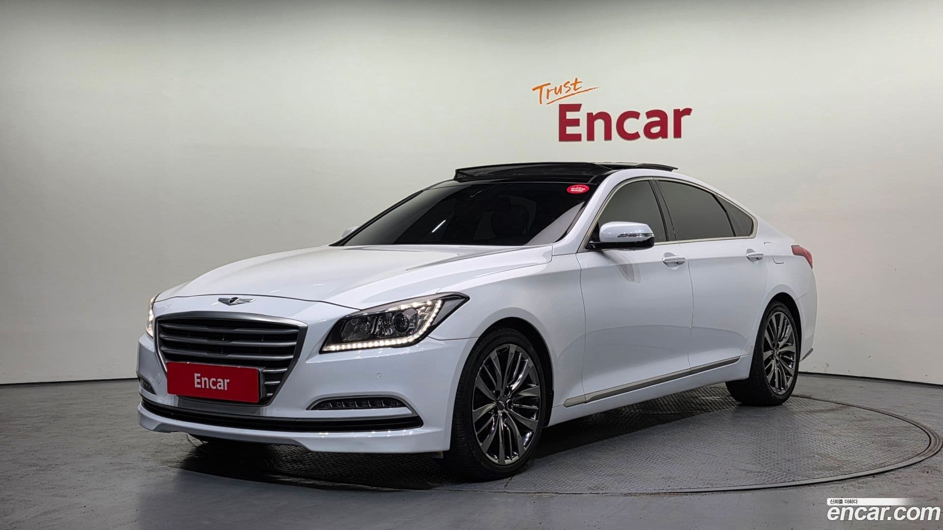 Main__Slider__Photo:Genesis Hyundai 2014.11-0