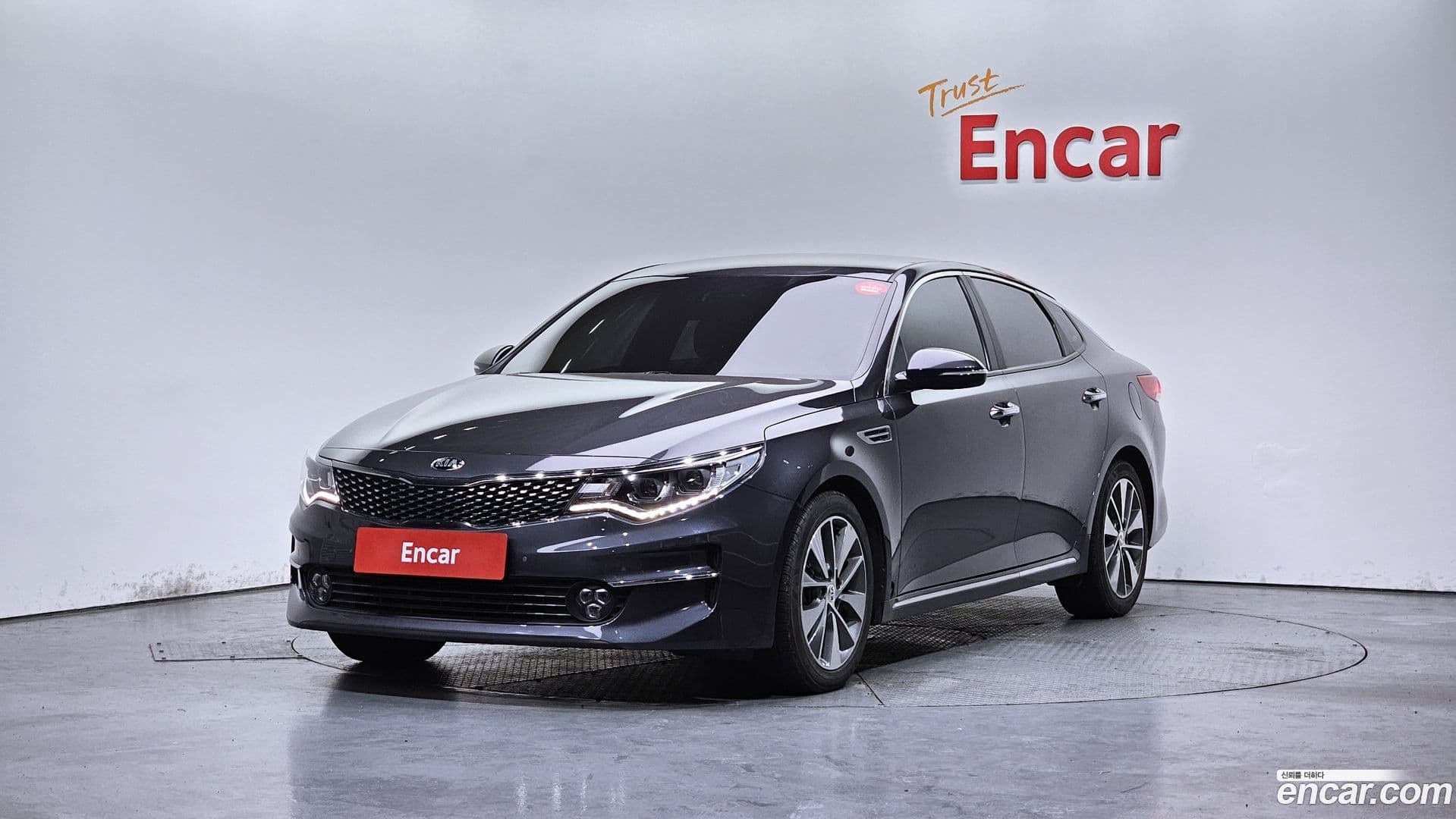 Main__Slider__Photo:K5 Kia 2017.1-0