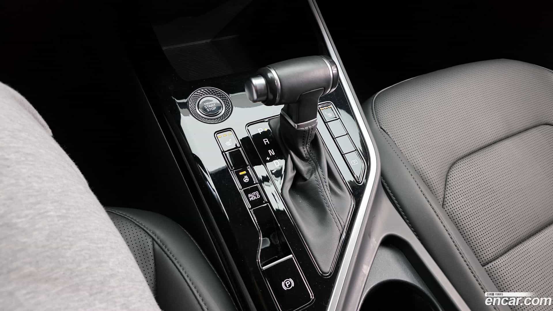 Niro Kia 2022.2-INNER-009