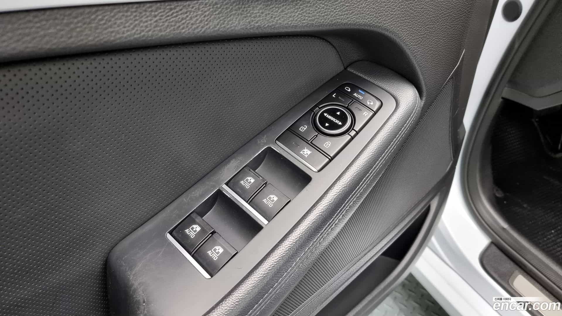 Genesis Hyundai 2014.6-OPTION-022