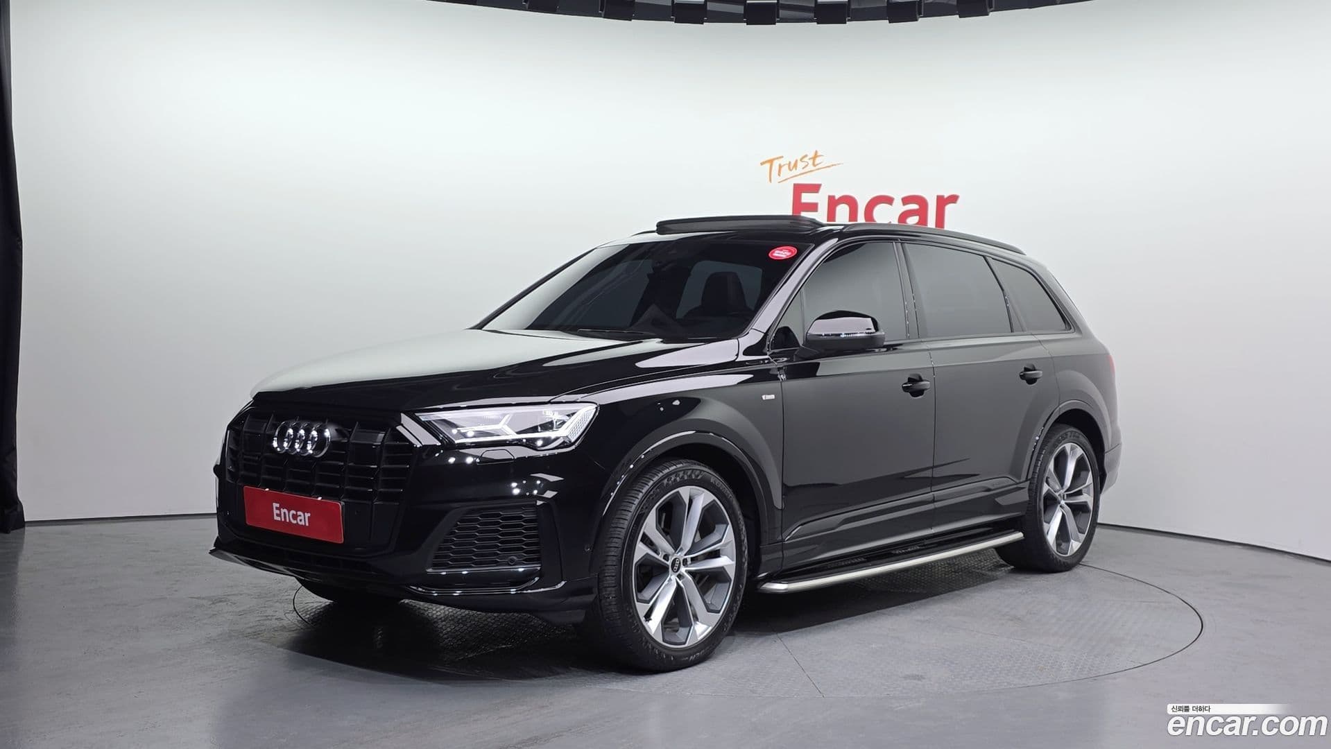 Main__Slider__Photo:Q7 Audi 2022.8-0