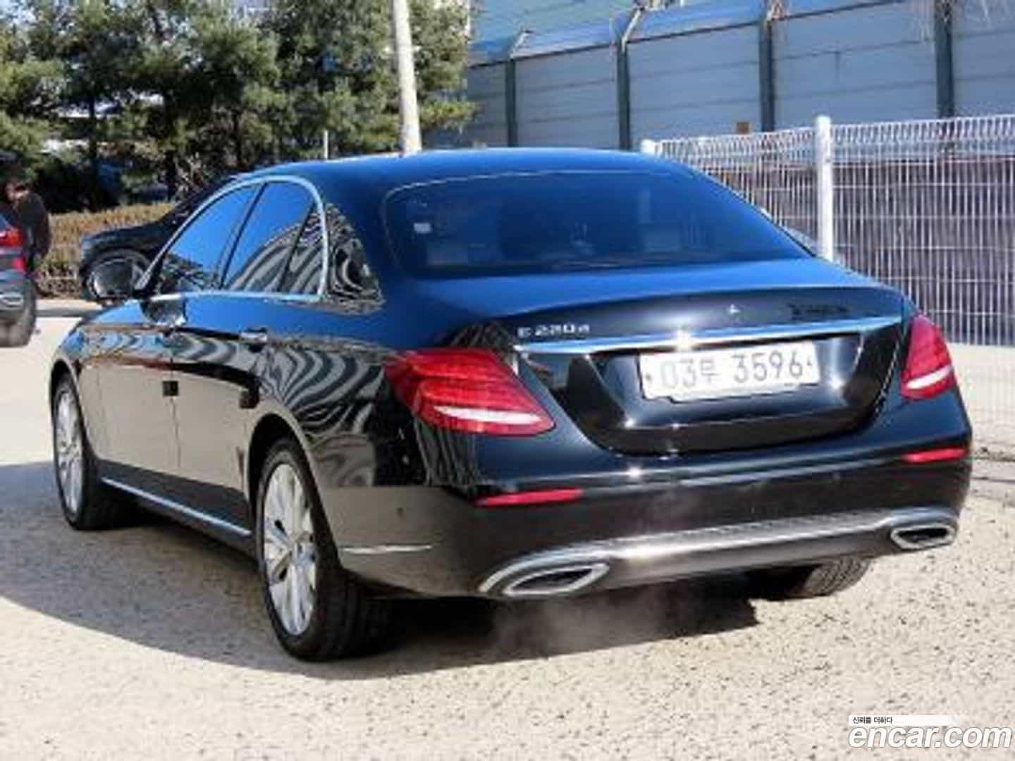 E-Class Mercedes-Benz 2017.6-OUTER-002