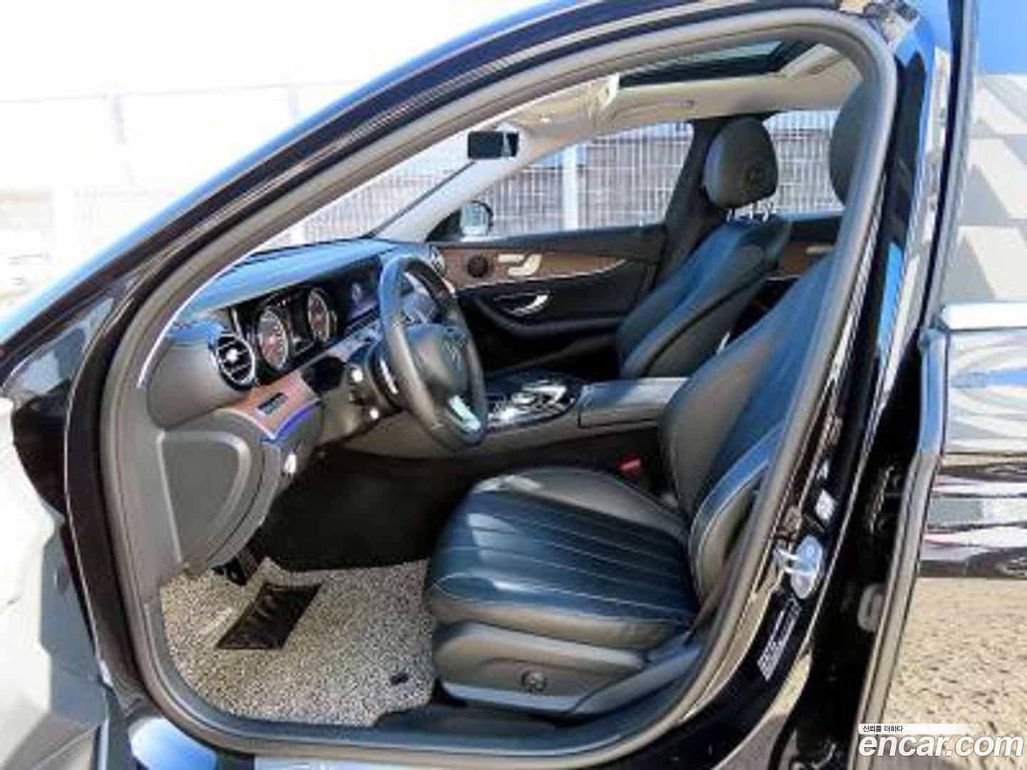 E-Class Mercedes-Benz 2017.6-INNER-010