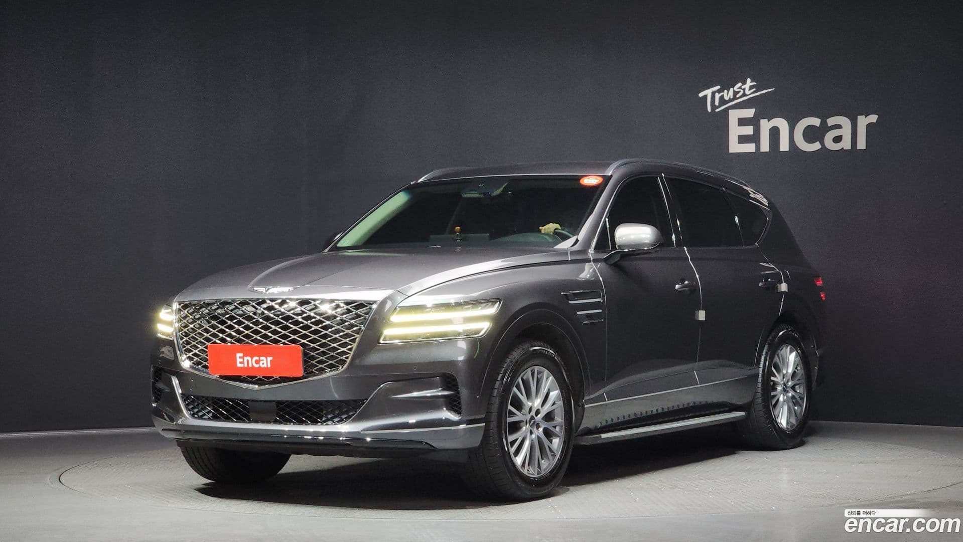 Main__Slider__Photo:GV80 Genesis 2021.3-0
