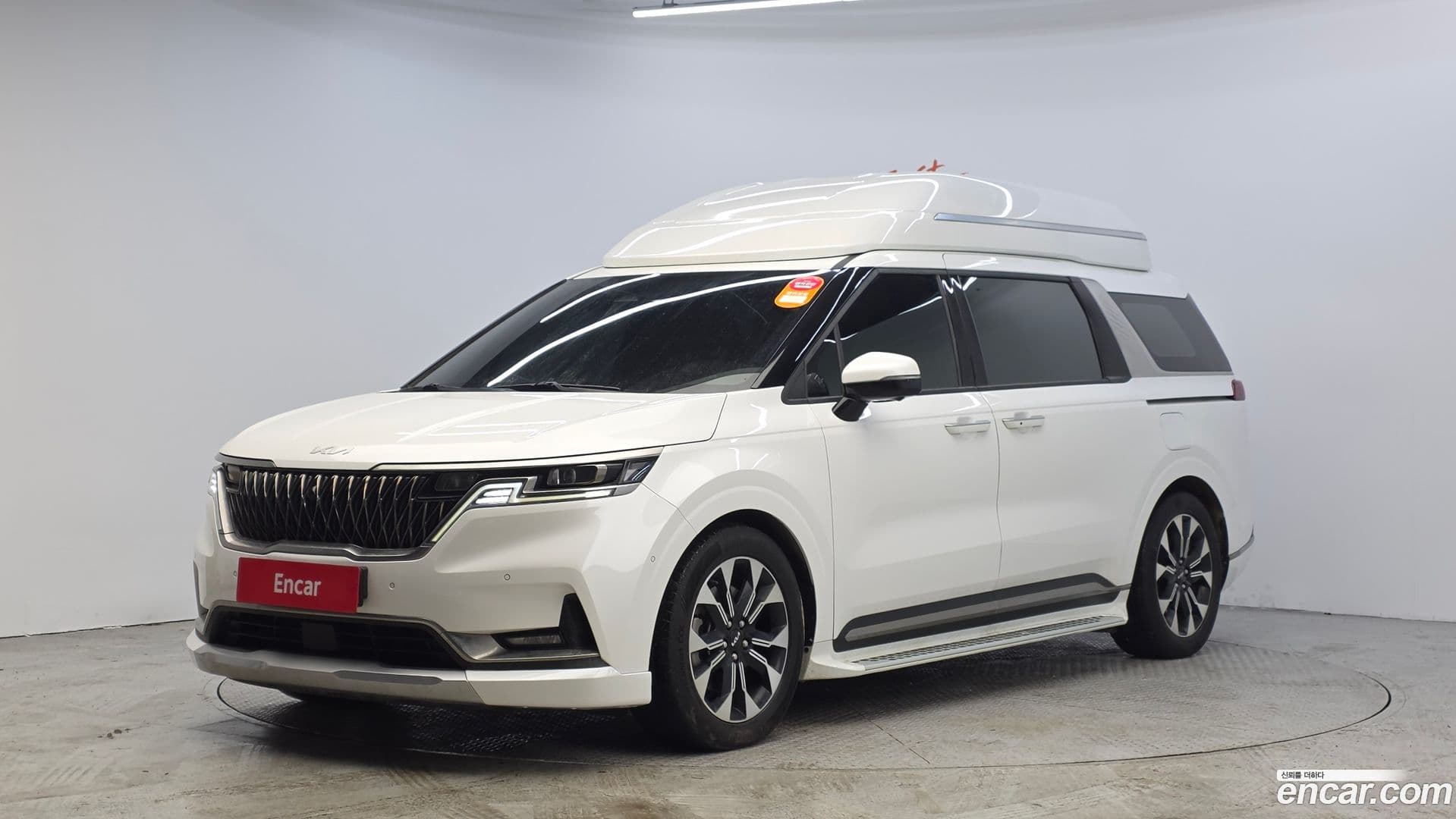 Main__Slider__Photo:Canival Kia 2022.3-0