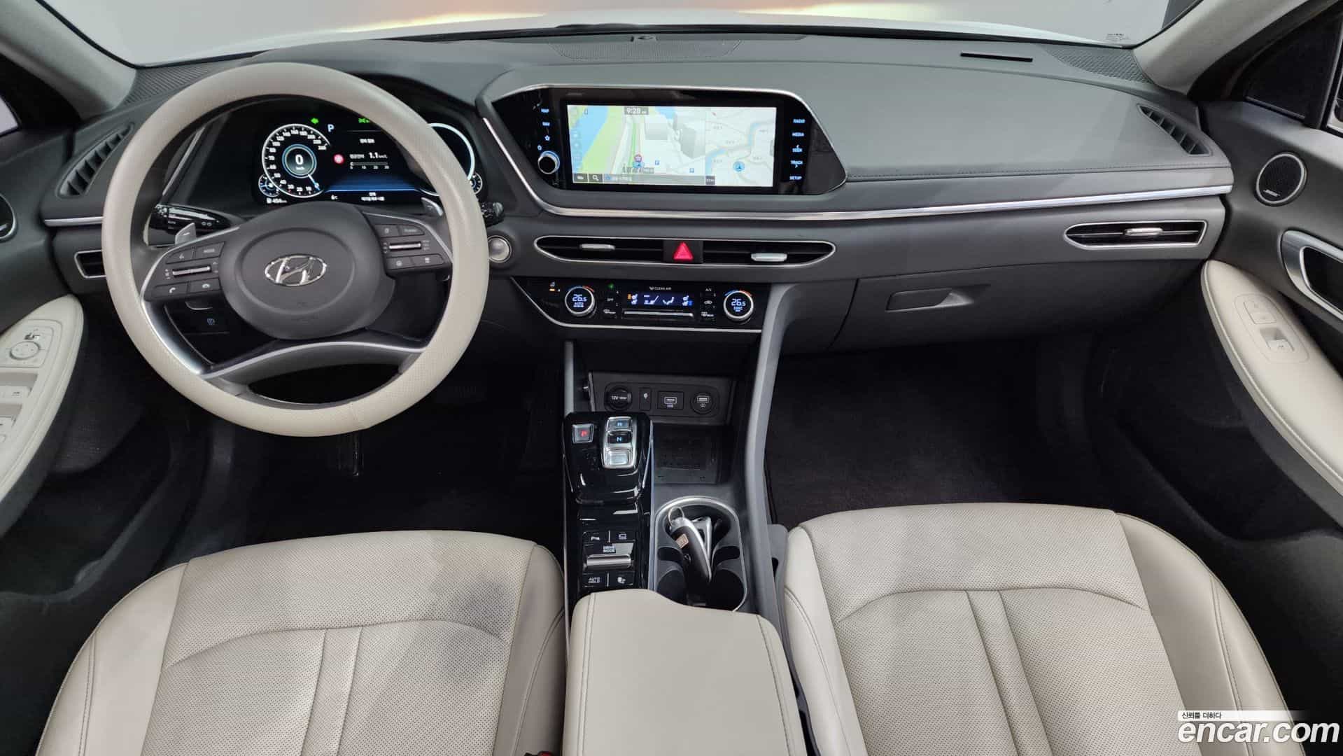 Sonata Hyundai 2019.2-INNER-007
