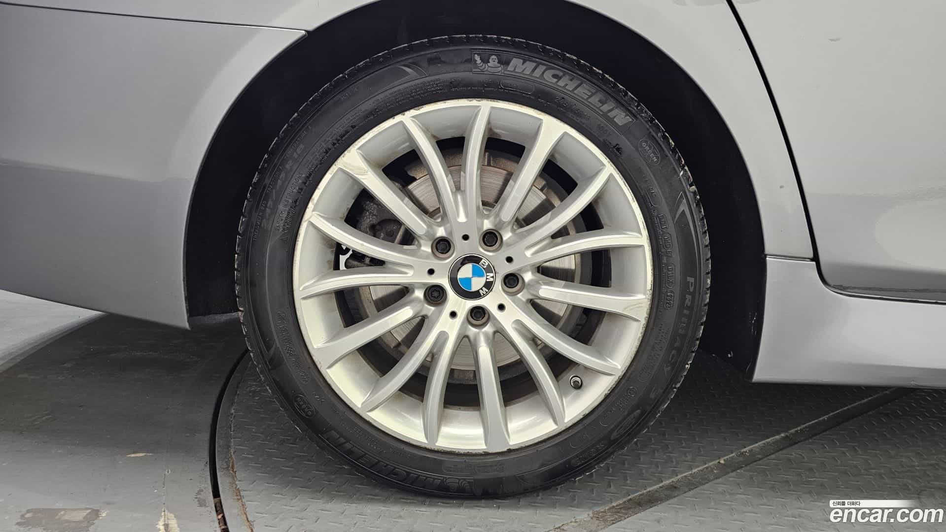 5-Series BMW 2015.9-OUTER-005