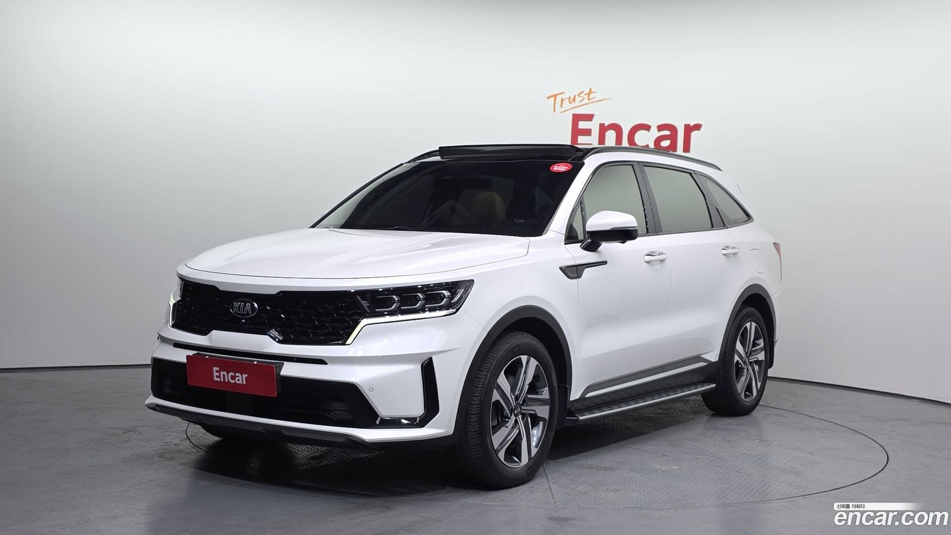 Main__Slider__Photo:Sorento Kia 2020.10-0