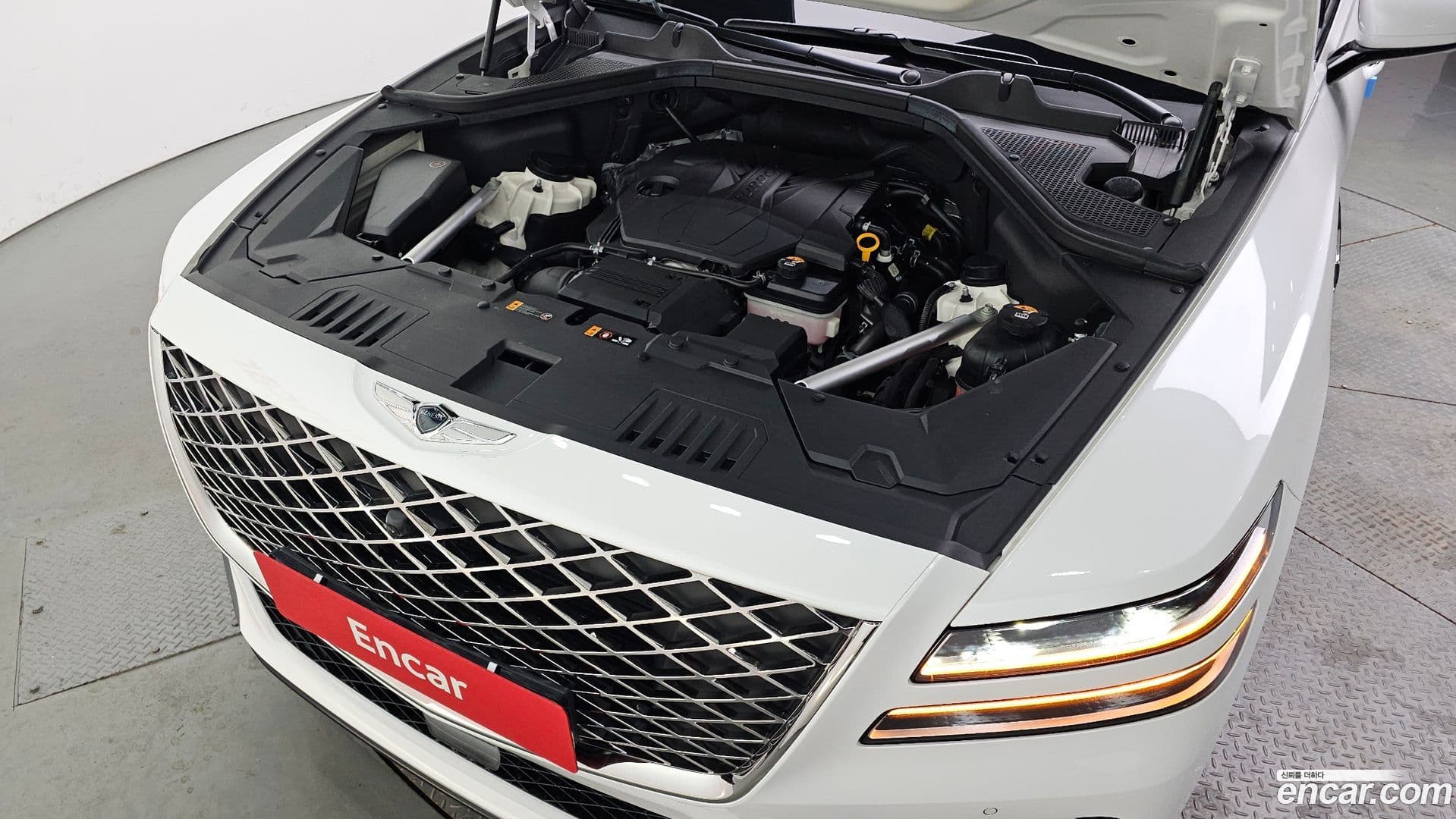Main__Slider__Photo:GV80 Genesis 2023.0-5