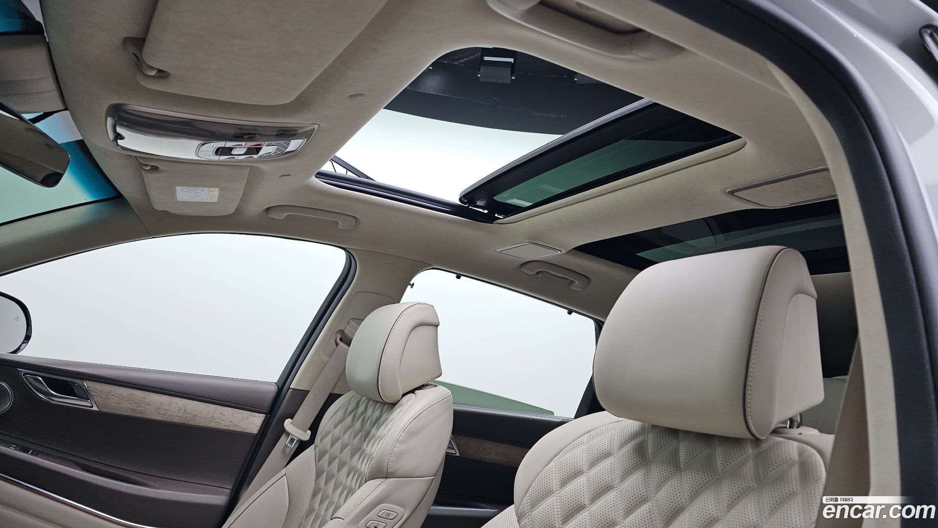 Main__Slider__Photo:GV80 Genesis 2023.0-16