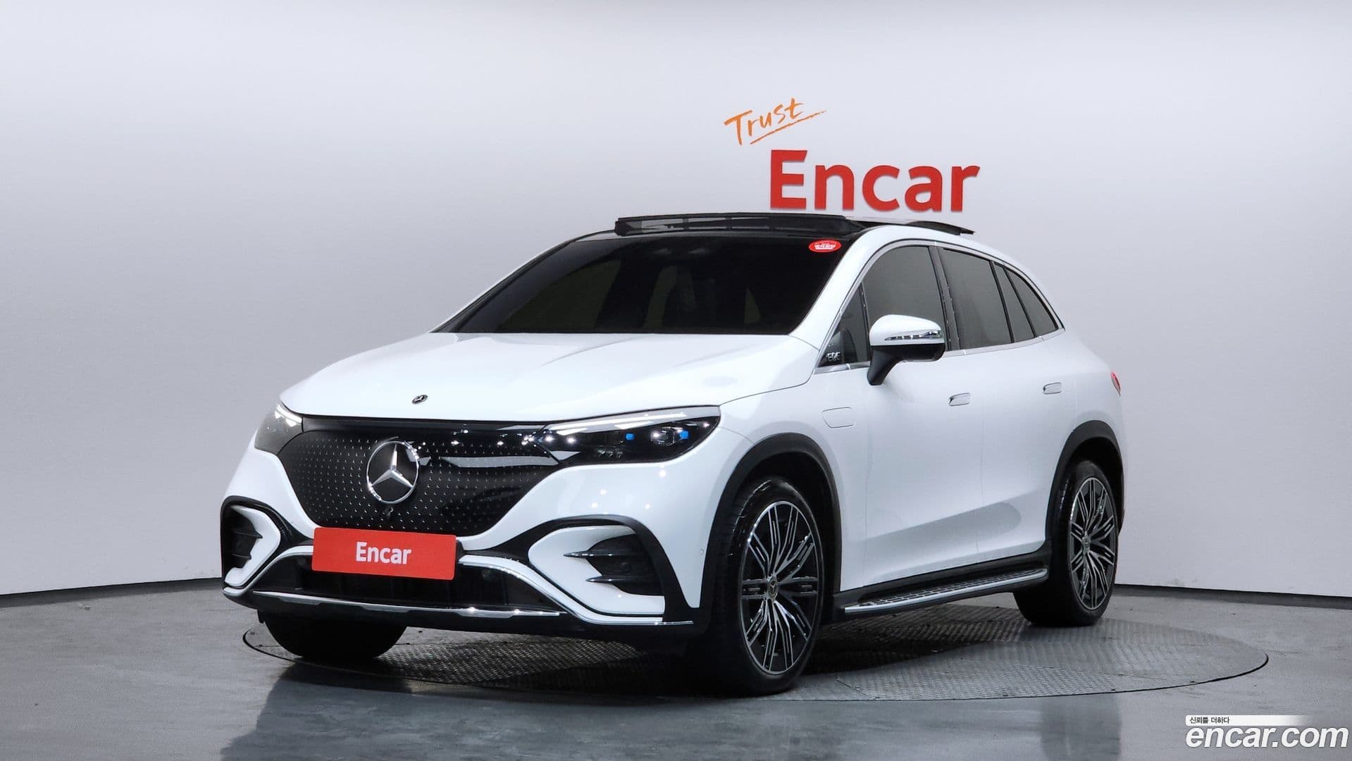Main__Slider__Photo:EQE Mercedes-Benz 2023.11-0
