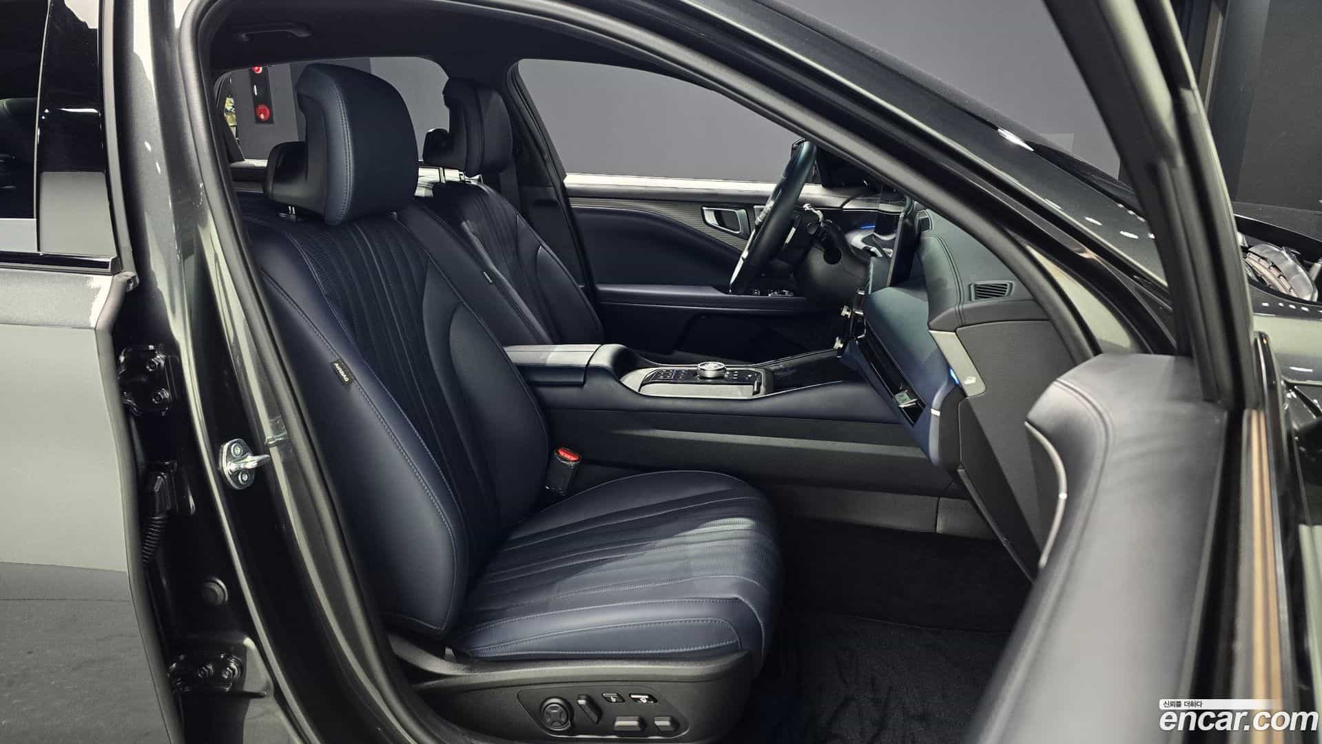 K8 Kia 2025.2-INNER-010
