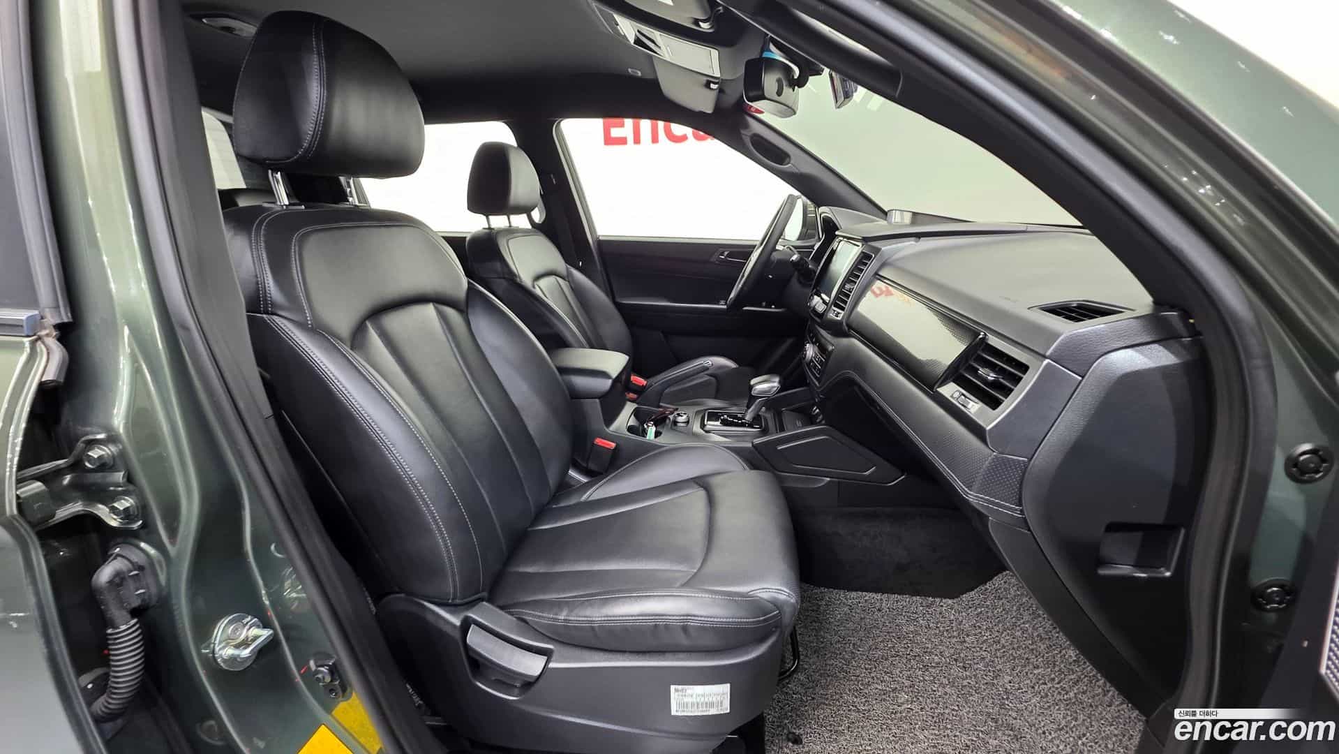 Rexton KG Mobility 2021.4-INNER-010