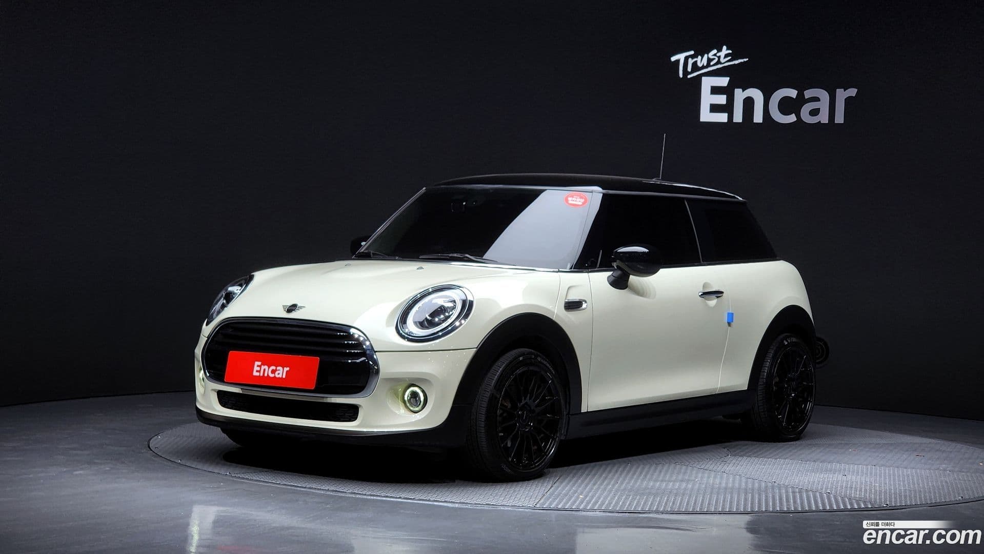 Main__Slider__Photo:Cooper Mini 2020.9-0
