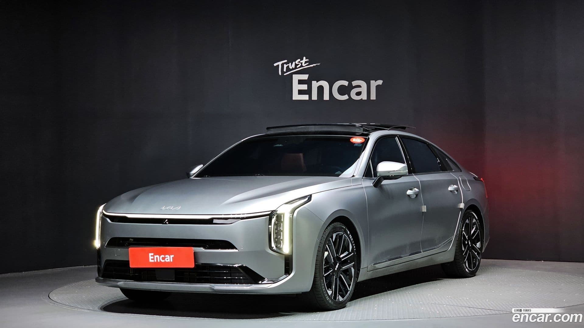 Main__Slider__Photo:K8 Kia 2025.2-0