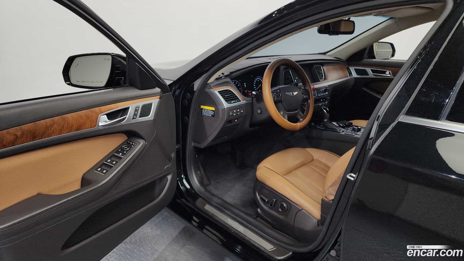 Genesis Hyundai 2014.5-INNER-010