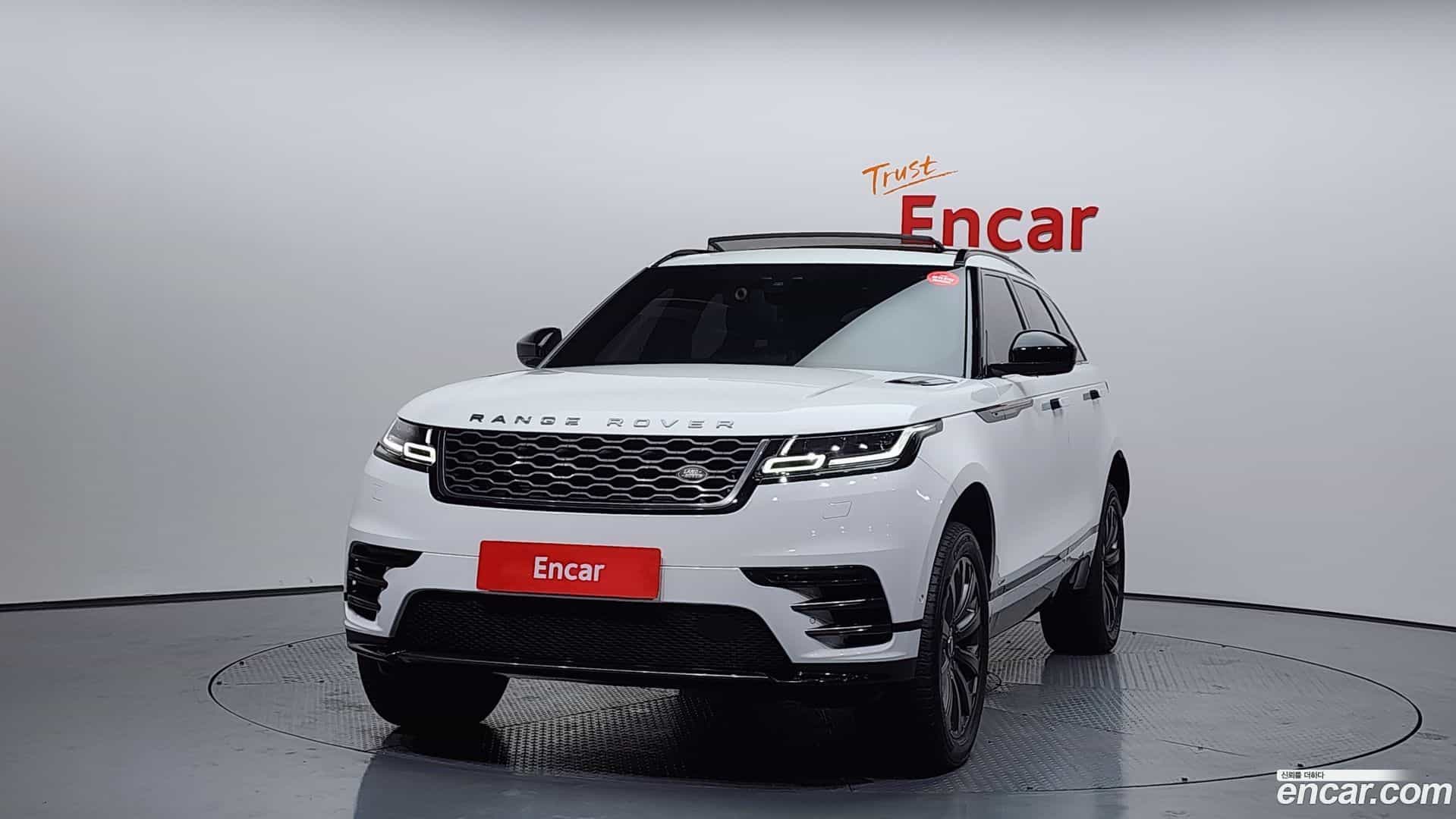 Range Rover Velar Land Rover 2019.11-OUTER-003