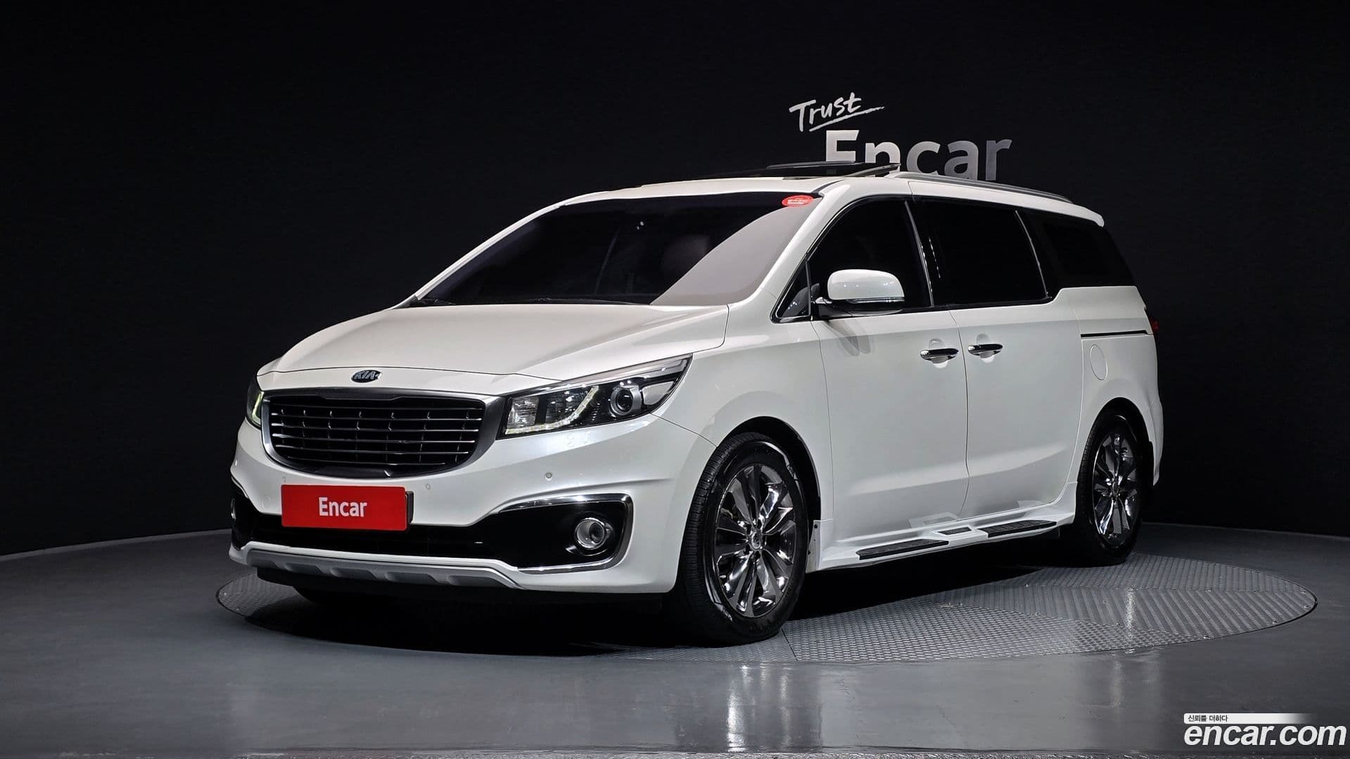 Main__Slider__Photo:Canival Kia 2018.1-0