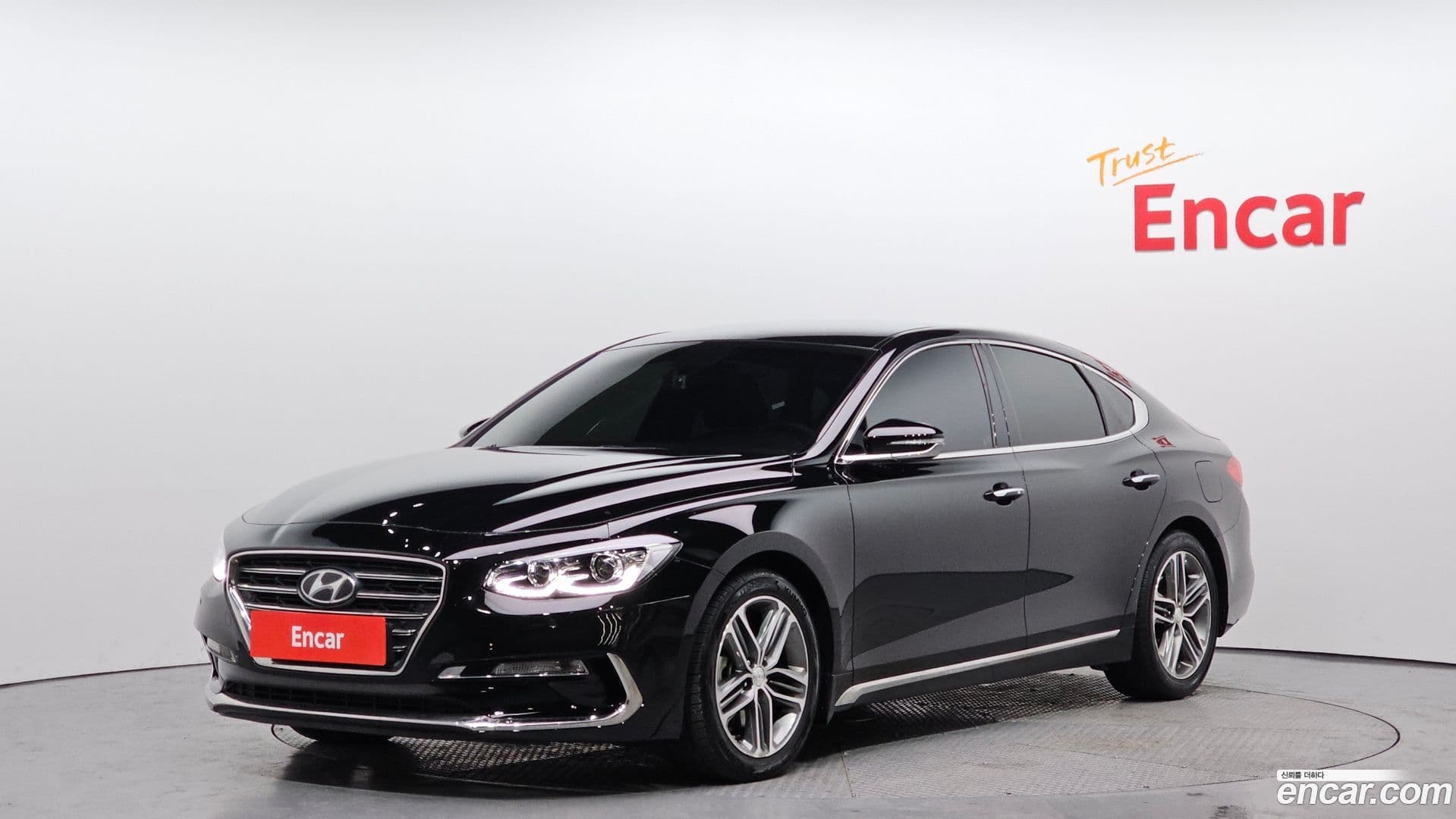 Main__Slider__Photo:Grandeur Hyundai 2017.2-0