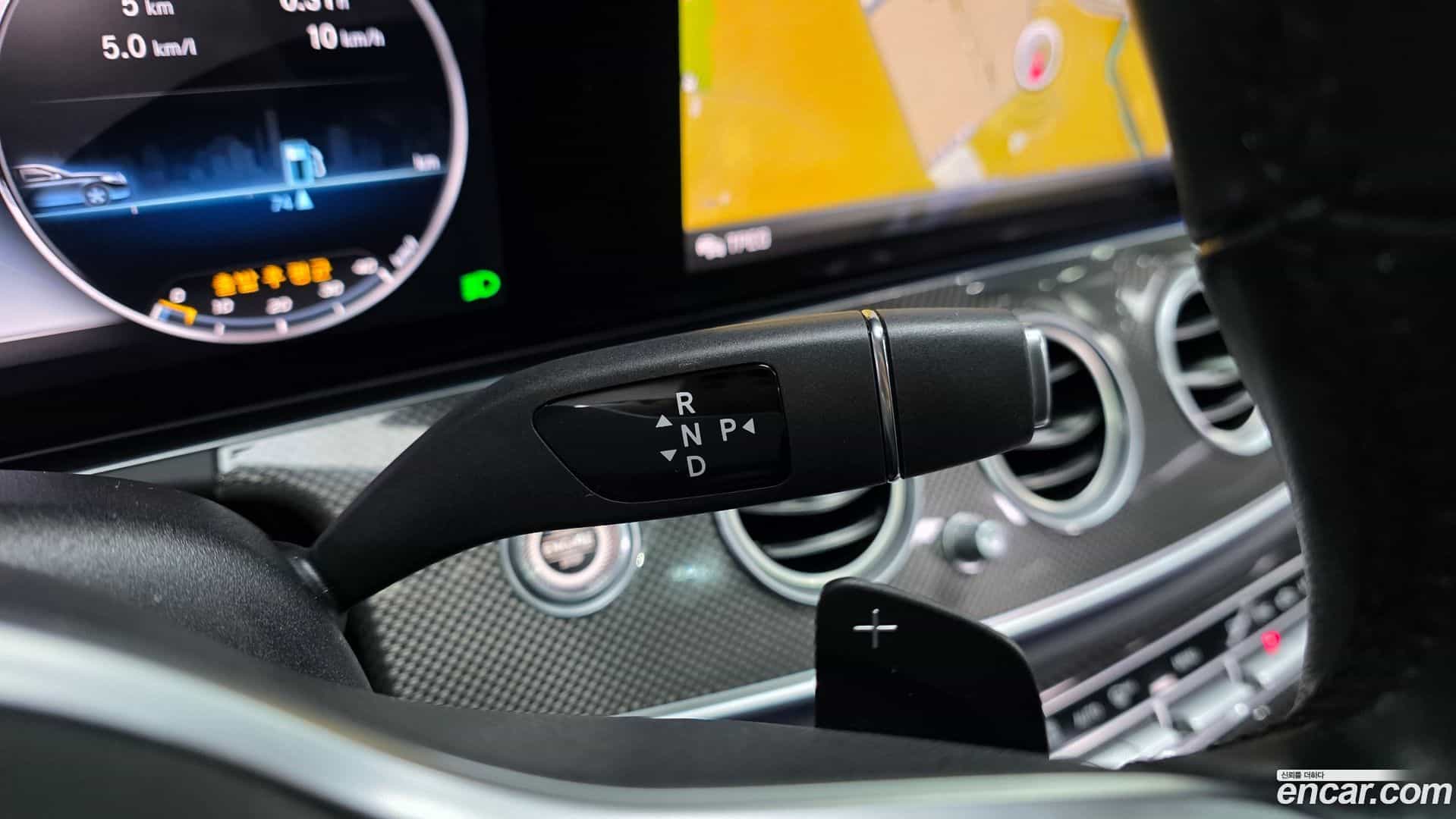 E-Class Mercedes-Benz 2020.5-INNER-009