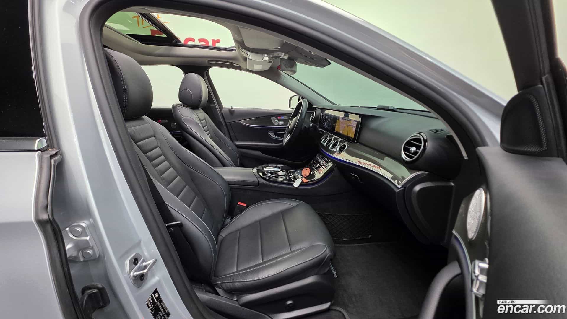 E-Class Mercedes-Benz 2020.5-INNER-010