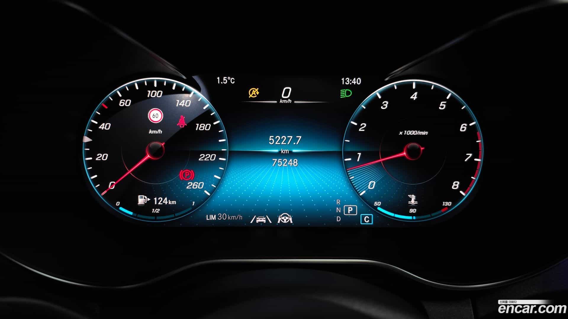 C-Class Mercedes-Benz 2021.5-INNER-008