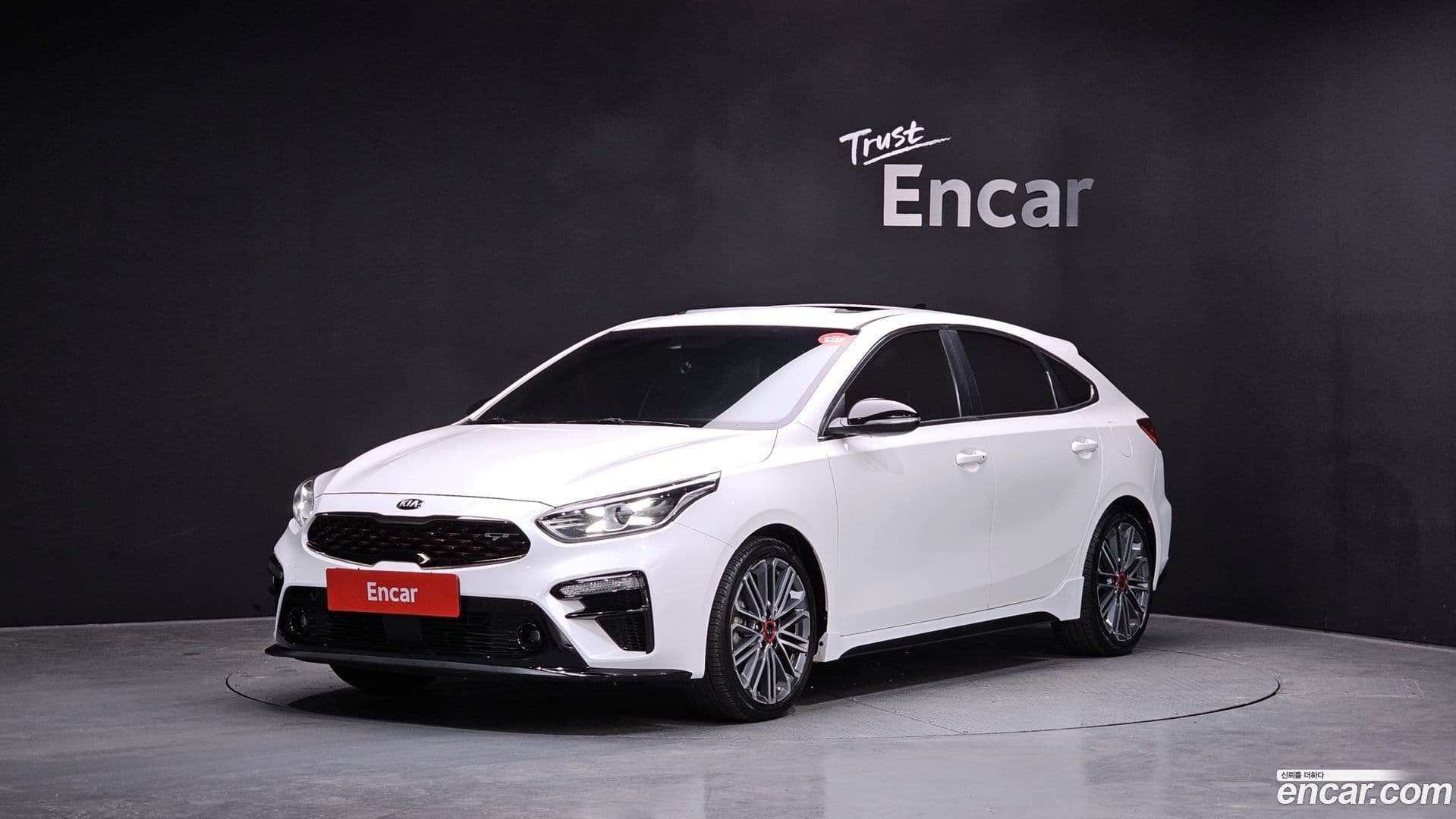 Main__Slider__Photo:K3 Kia 2019.2-0