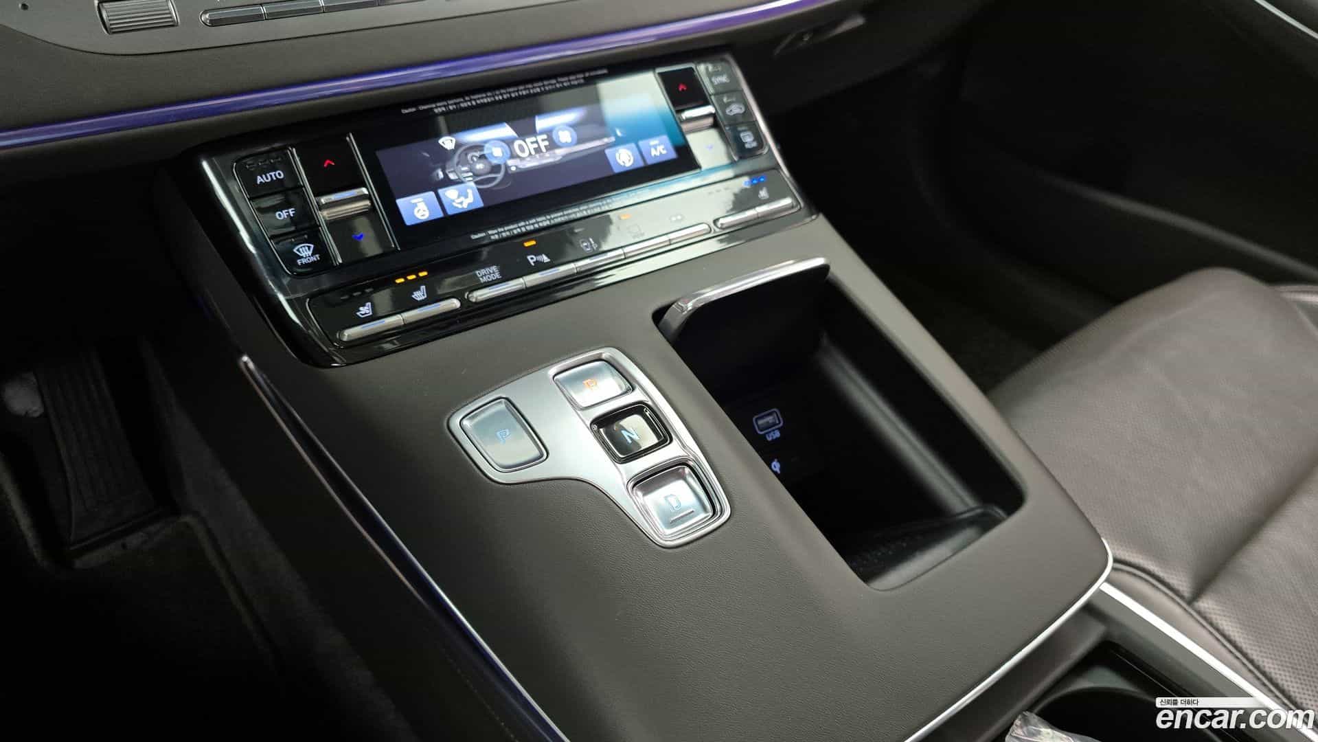 Grandeur Hyundai 2020.1-INNER-009