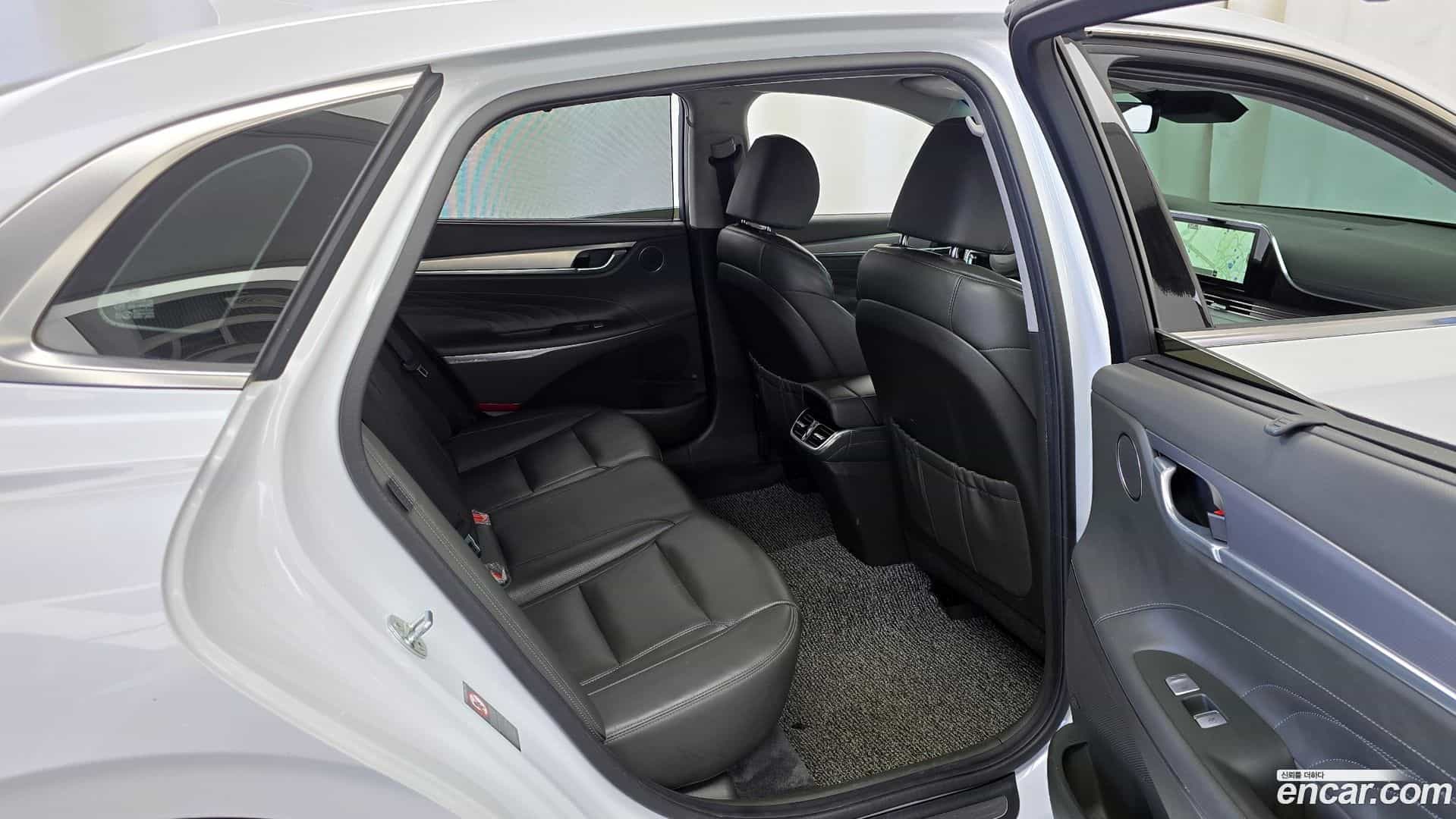 Grandeur Hyundai 2020.1-OPTION-016