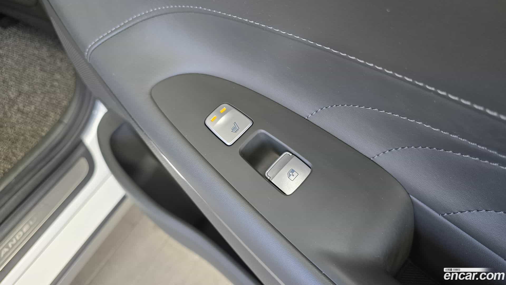 Grandeur Hyundai 2020.1-OPTION-023