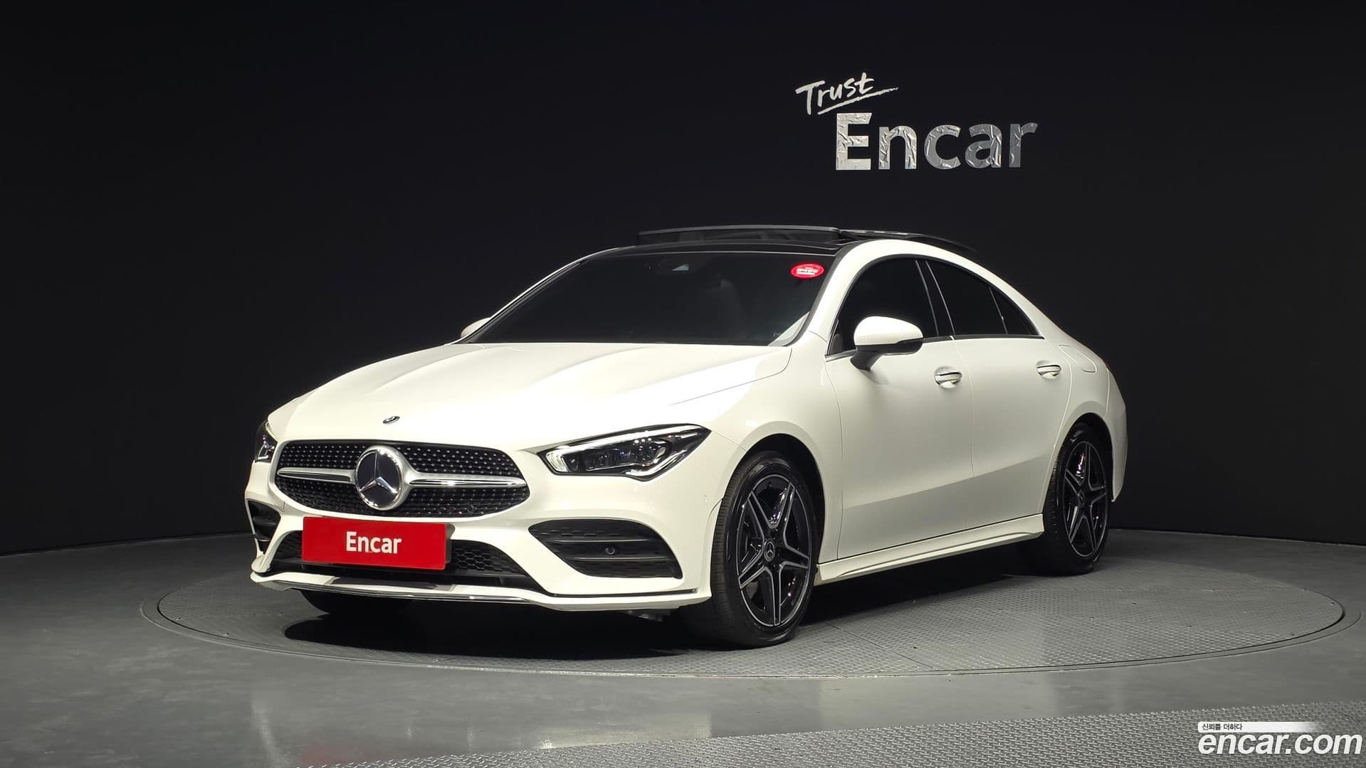 Main__Slider__Photo:CLA-Class Mercedes-Benz 2020.2-0