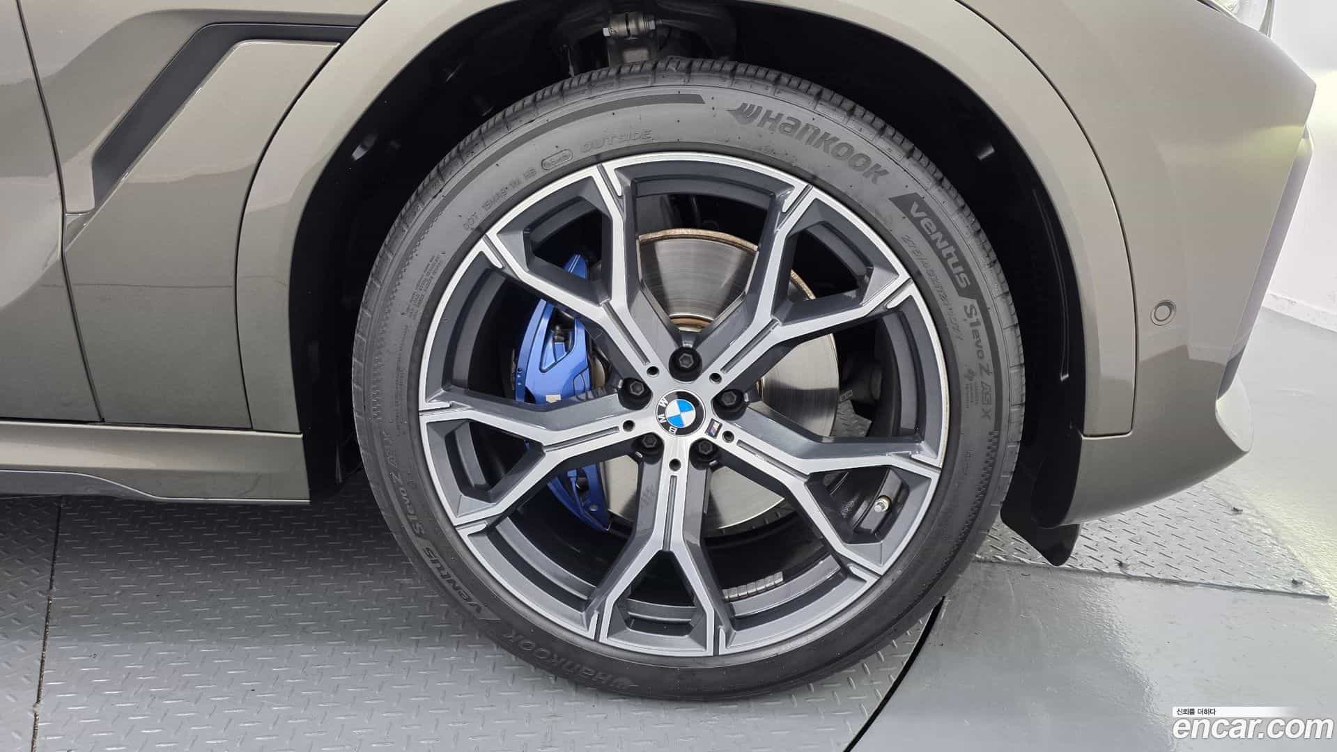 X6 BMW 2022.1-OUTER-005