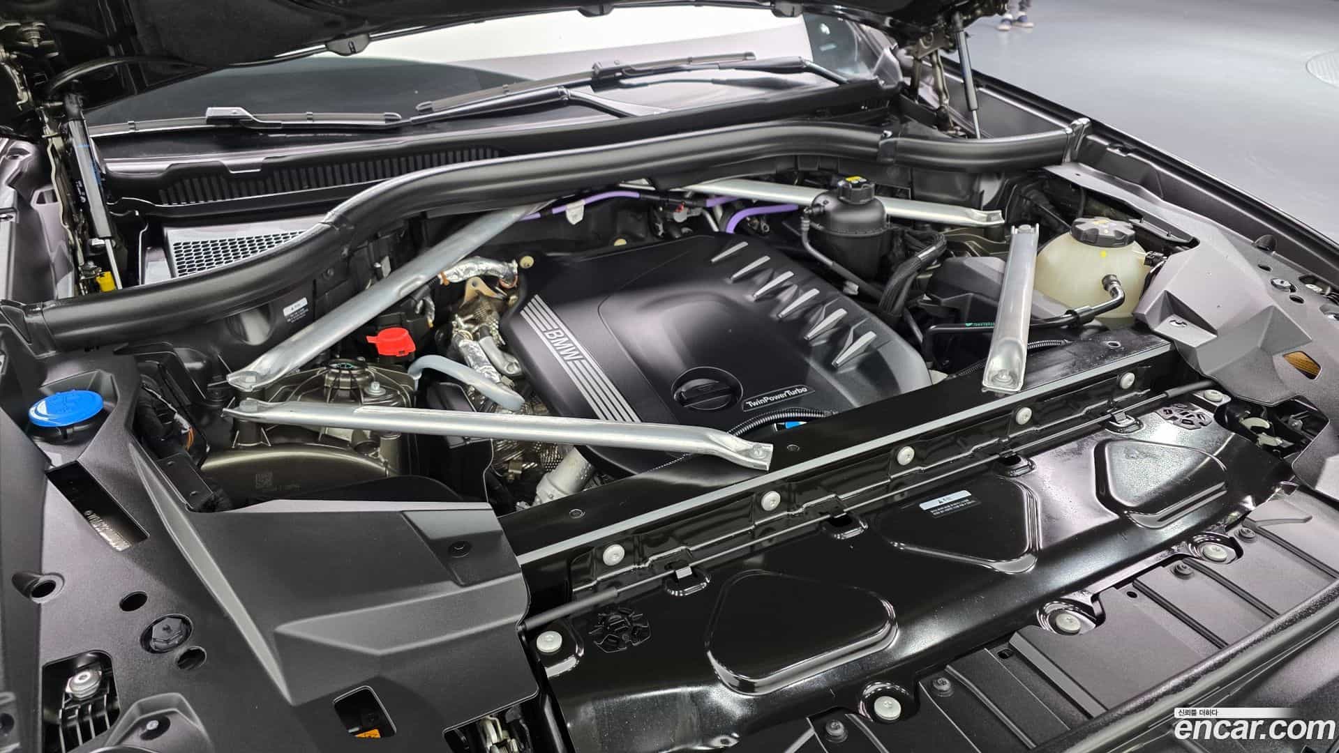 X6 BMW 2022.1-INNER-006