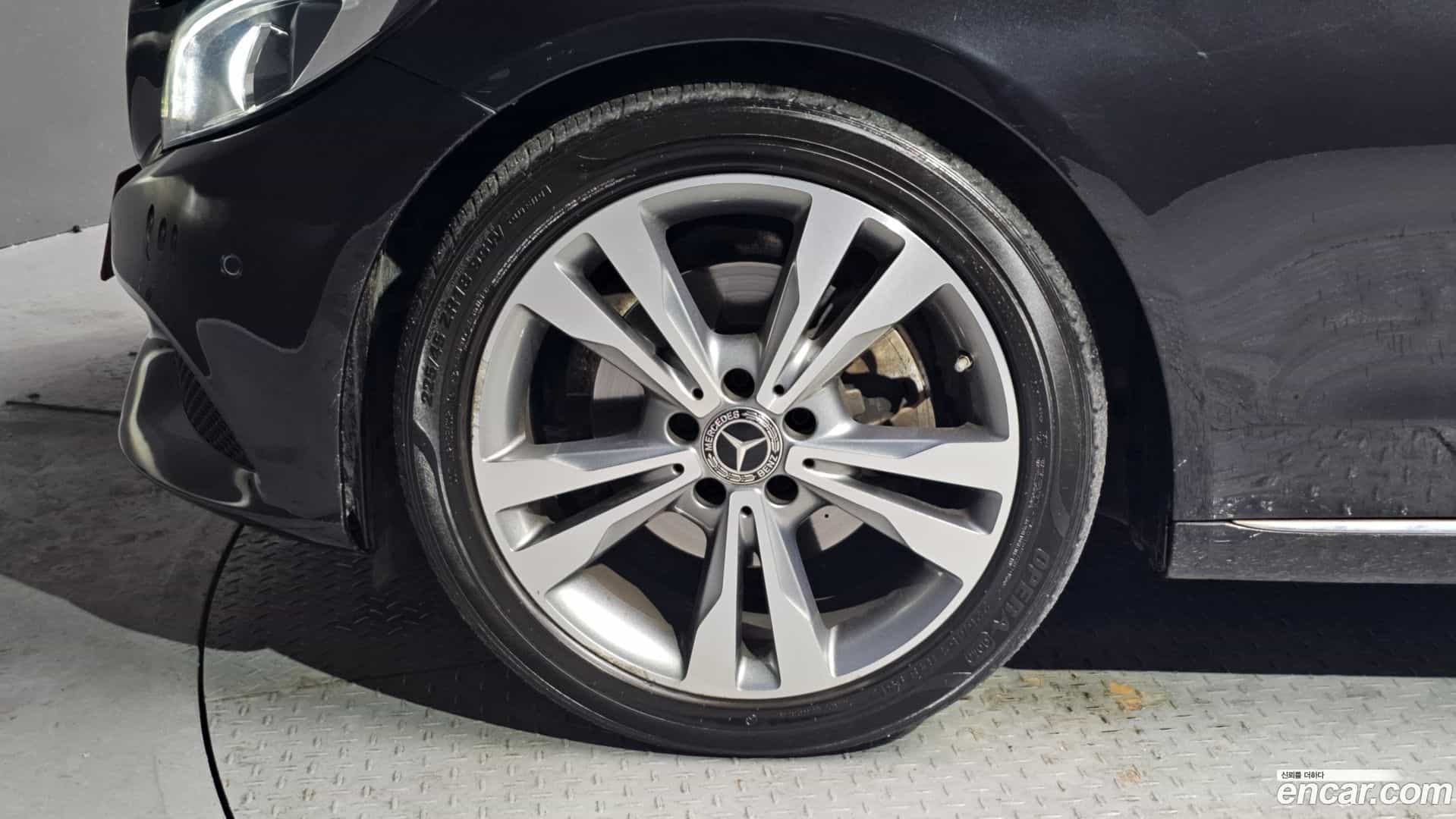 C-Class Mercedes-Benz 2018.8-OUTER-005