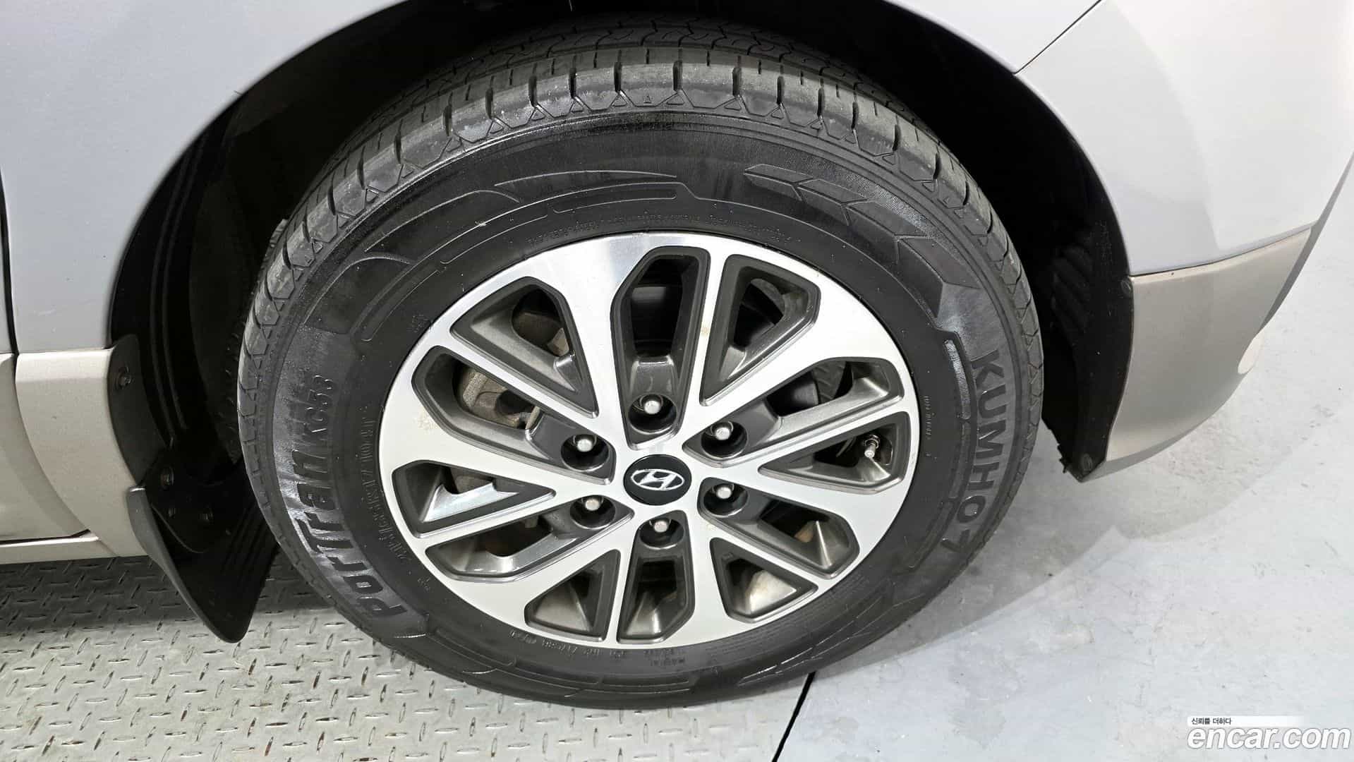 Starex Hyundai 2019.3-OUTER-005