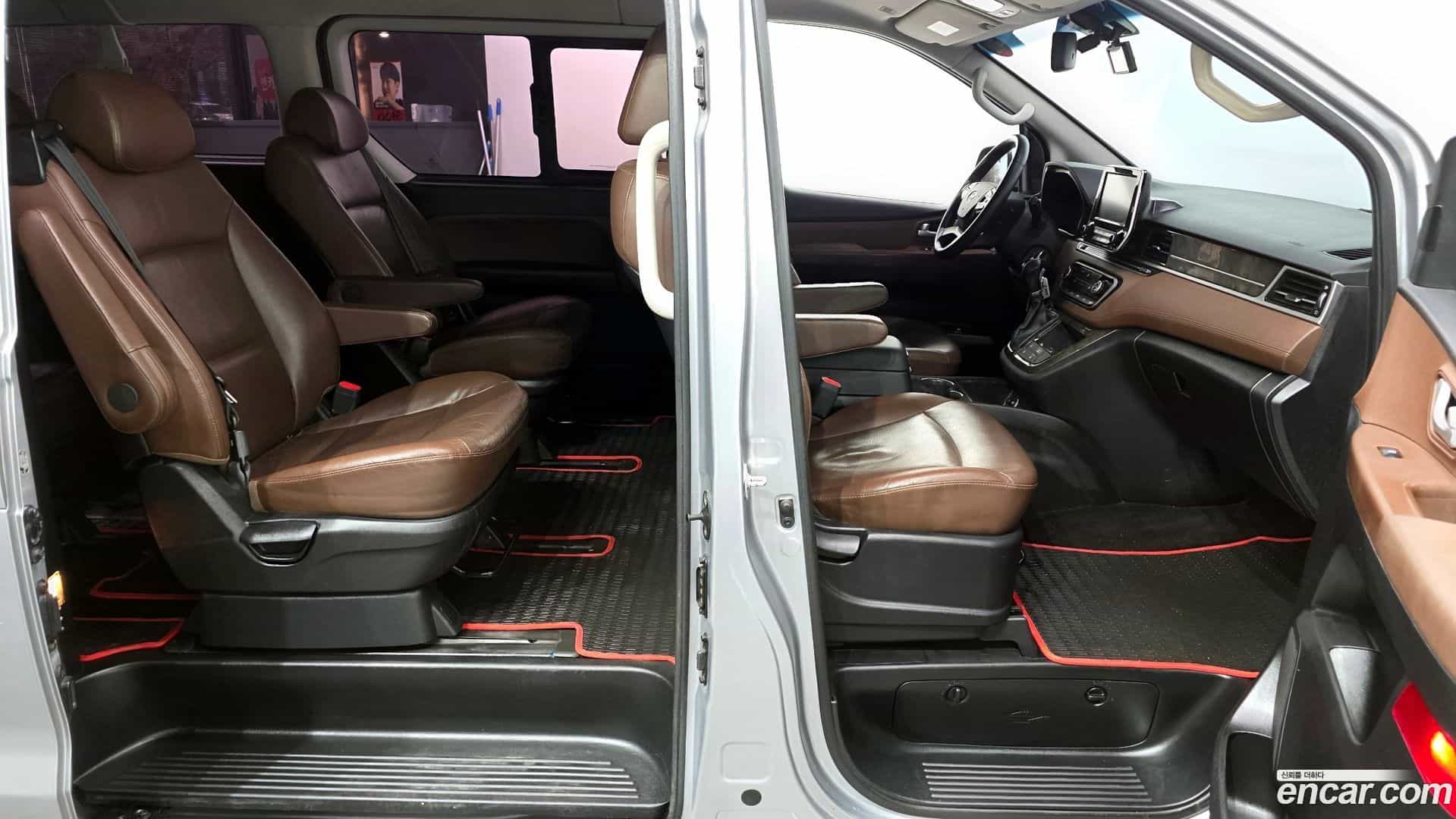 Starex Hyundai 2019.3-OPTION-015