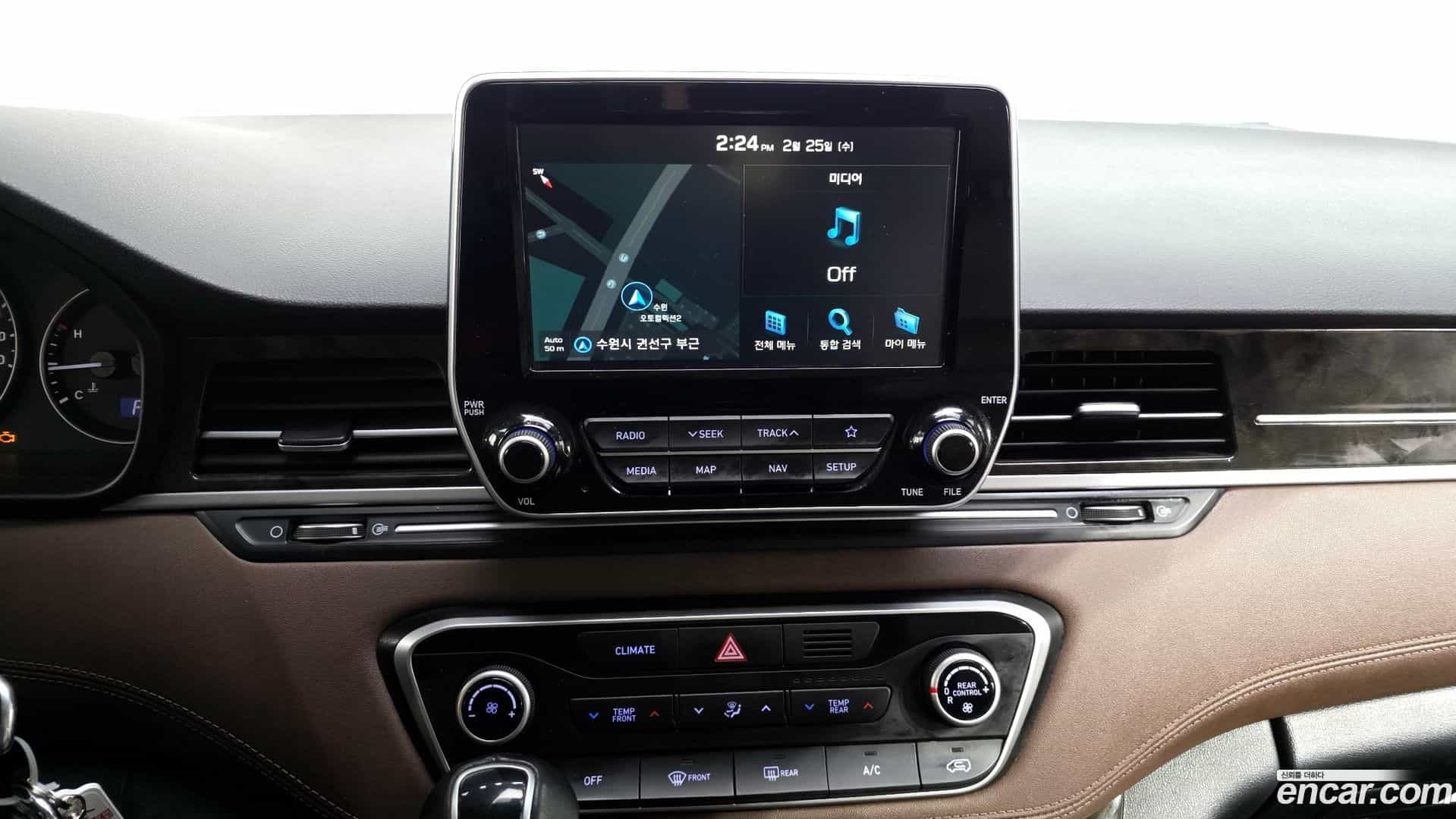 Starex Hyundai 2019.3-OPTION-018