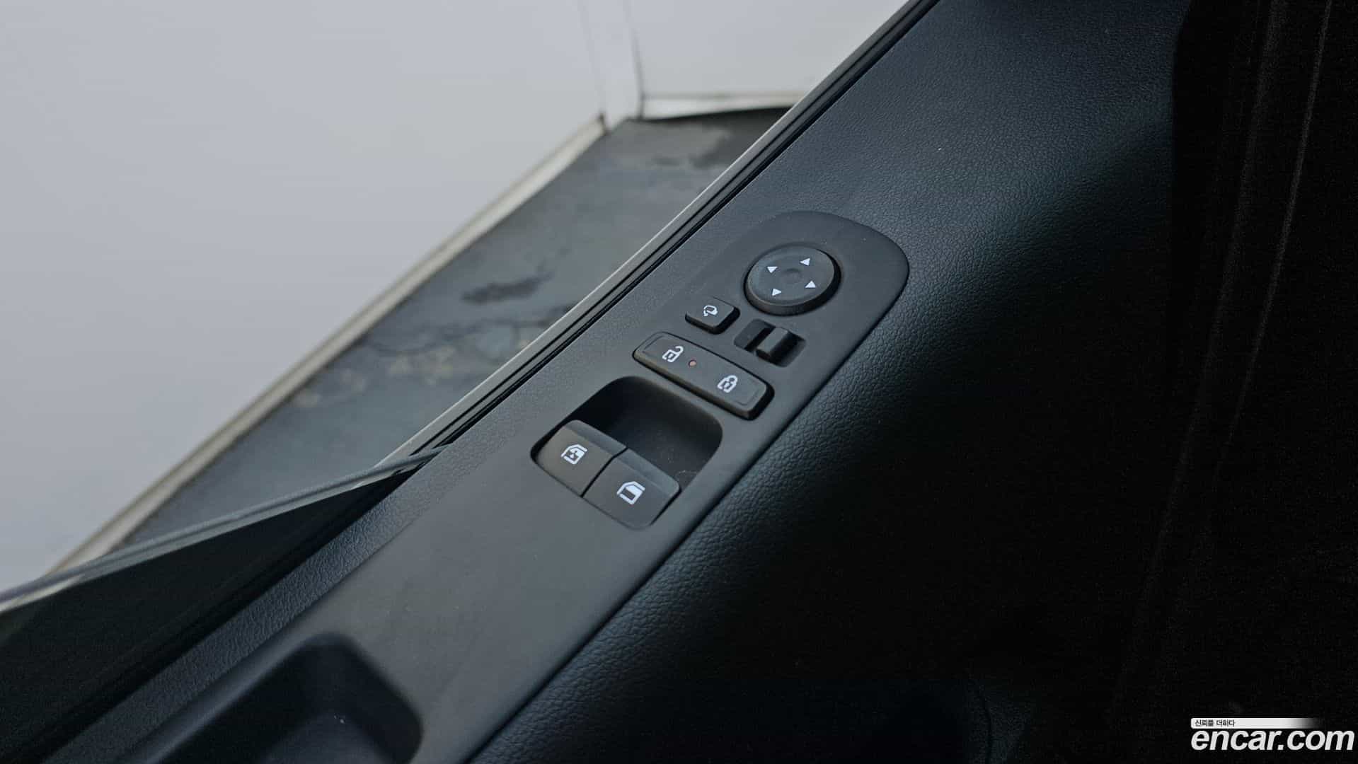 Staria Hyundai 2025.7-OPTION-023