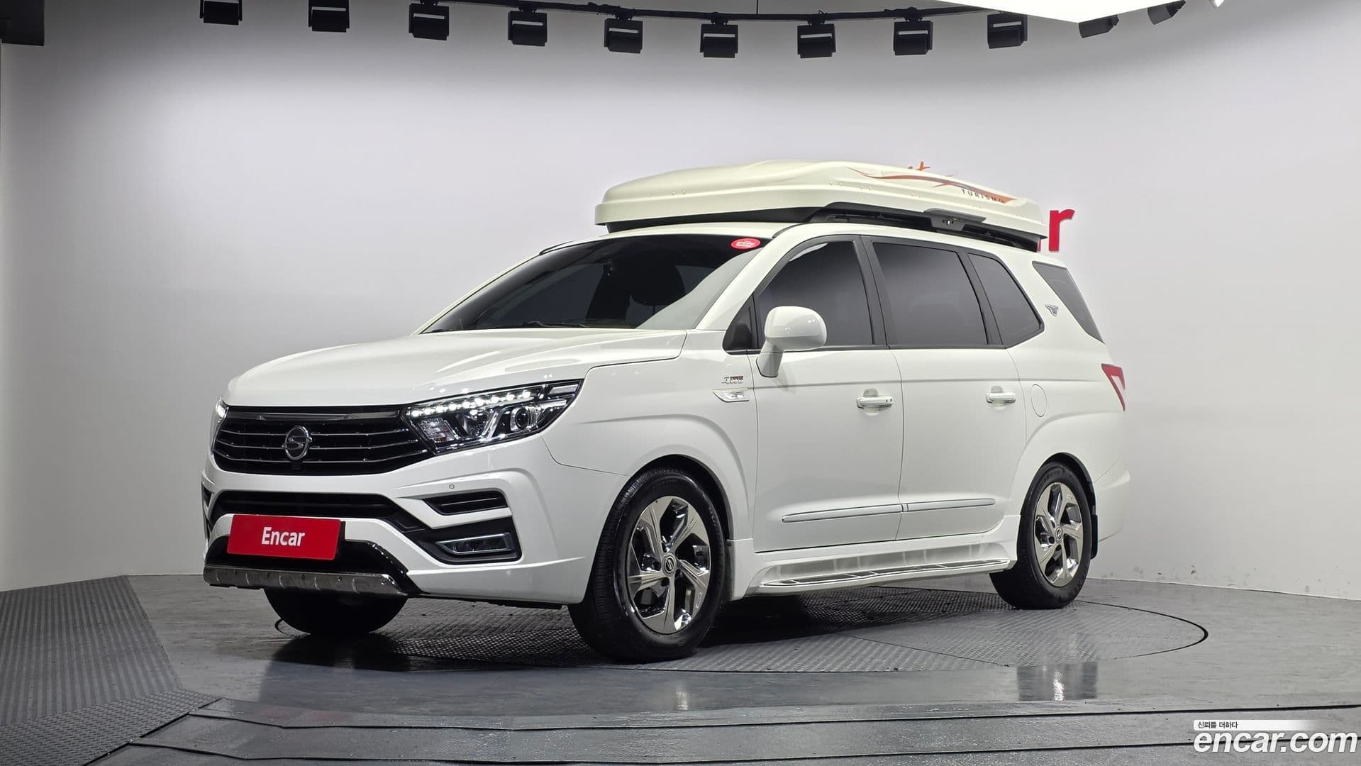 Main__Slider__Photo:KORANDO KG Mobility 2018.5-0